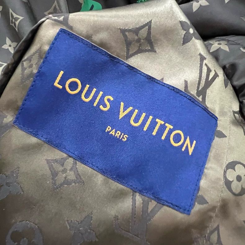 Louis Vuitton Louis Vuitton Brown presbyopic logo full print jacket 2501- Size US M / EU 48-50 / 2 - 3 Thumbnail