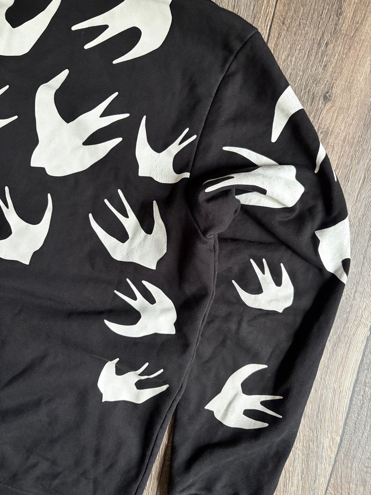 Alexander McQueen Alexander McQueen Swallow Multi Logo Black Designer Hoodie Size US L / EU 52-54 / 3 - 14 Thumbnail