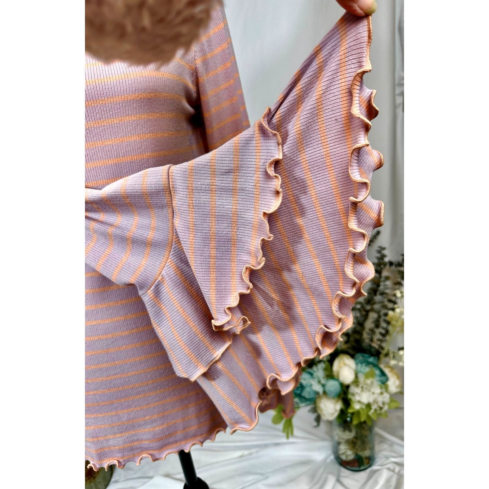 Free People Free People We the Free Good Find Ruffle Cuff Shirt Top L Size L / US 10 / IT 46 - 9 Thumbnail