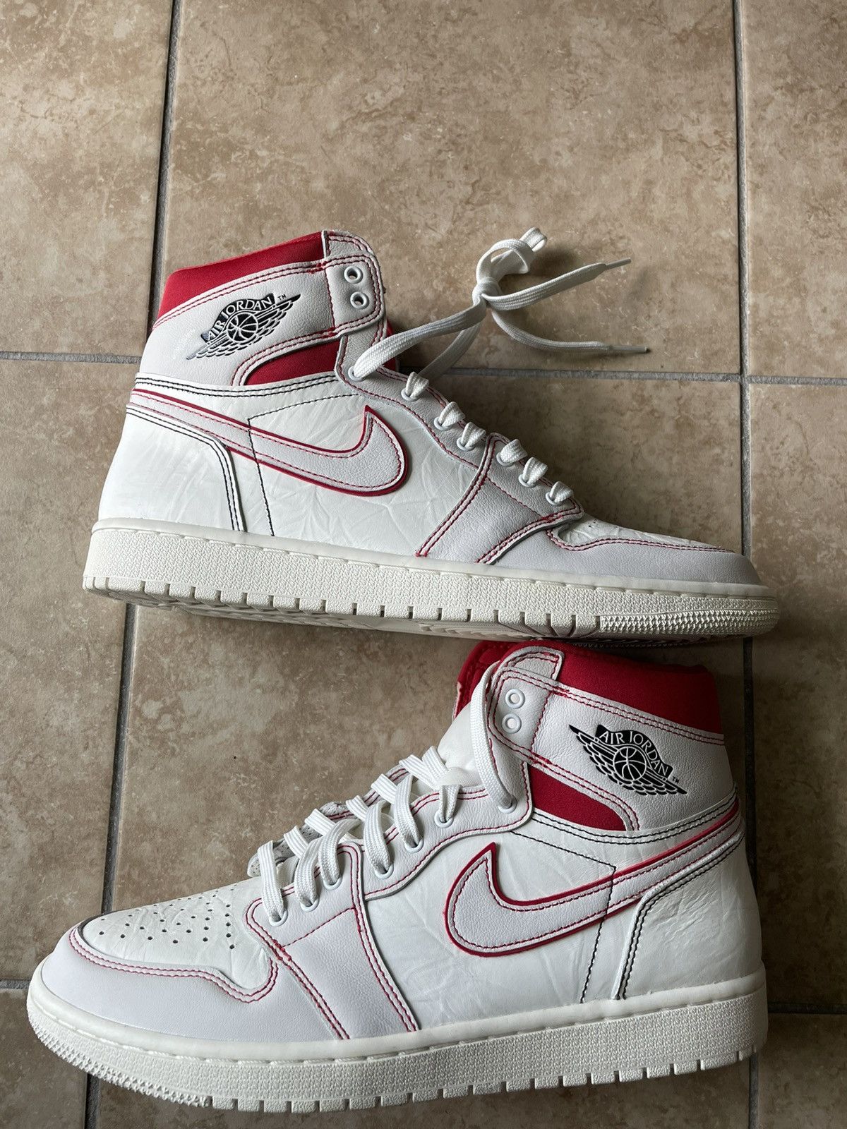 Jordan Brand AIR JORDAN 1 RETRO HIGH OG/ PHANTOM GYM RED Size US 10.5 / EU 43-44 - 1 Thumbnail