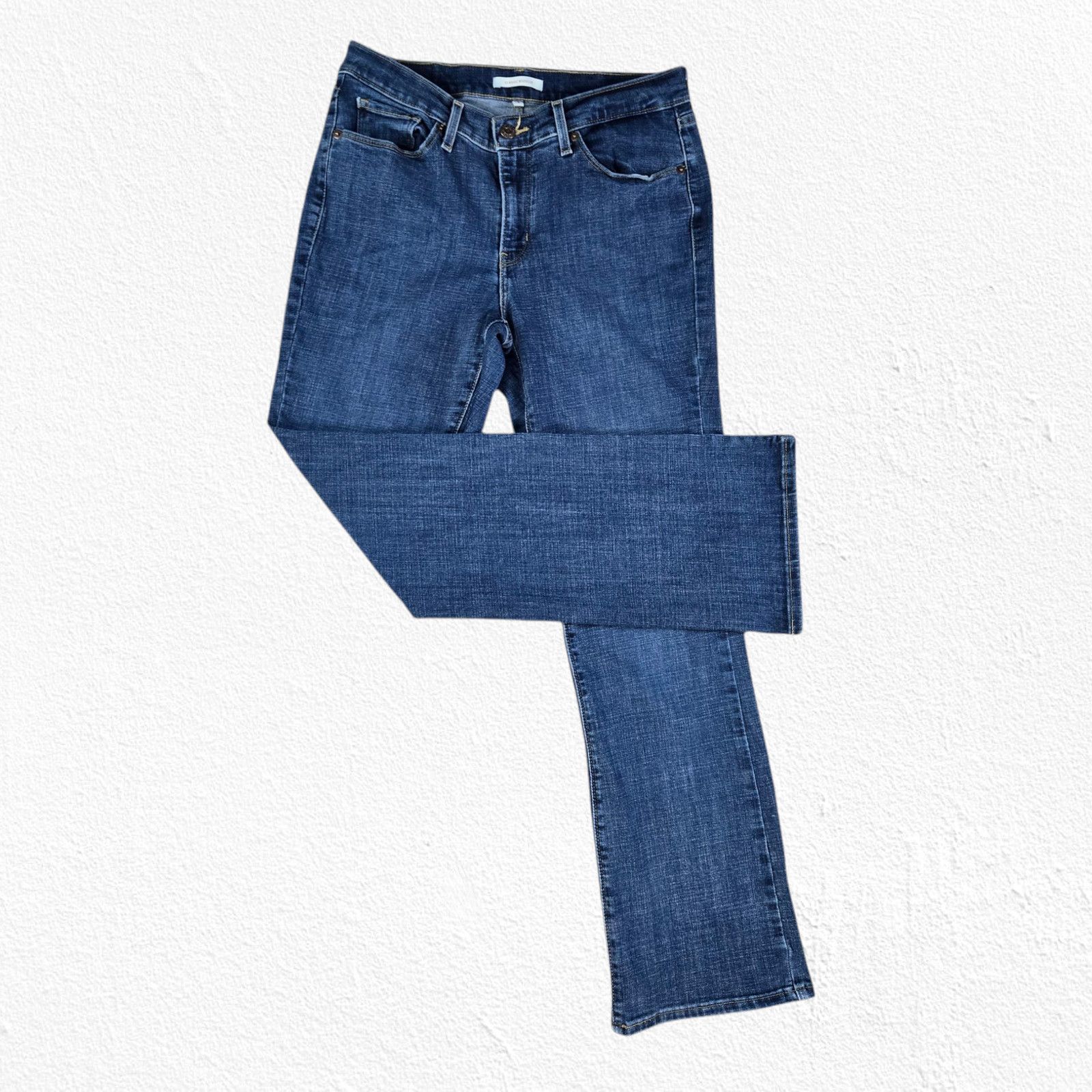 Levi's Levi's Dark Wash Mid Rise Bootcut Jeans Size 8 Size 30" / US 8 / IT 44 - 2 Thumbnail