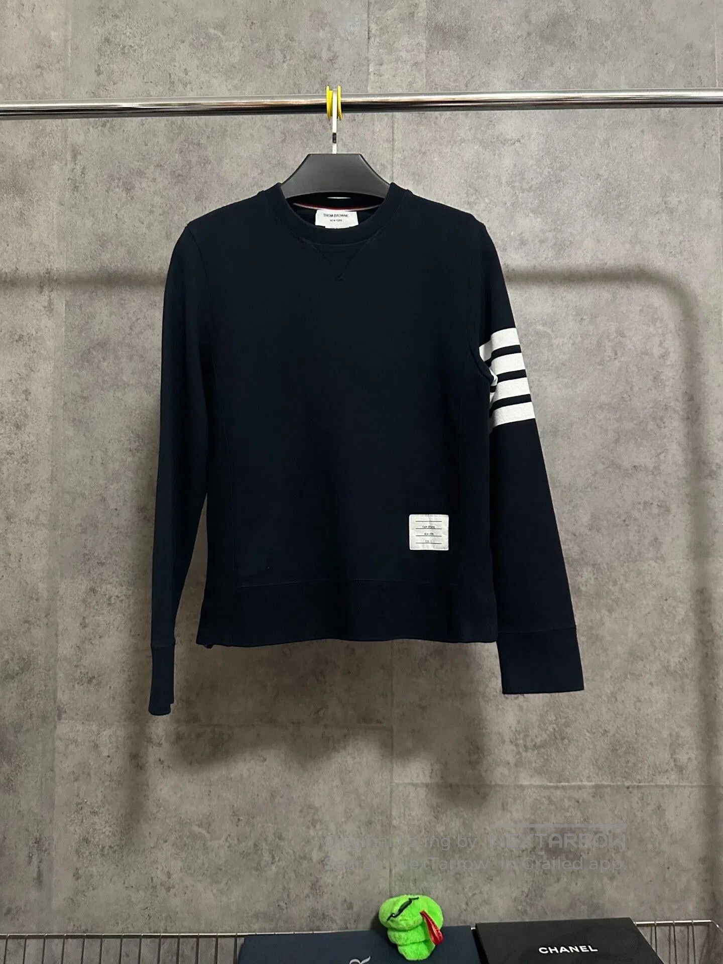Thom Browne Thom Browne Classic Navy Four-Stripe Crewneck. Size US M / EU 48-50 / 2 - 1 Thumbnail