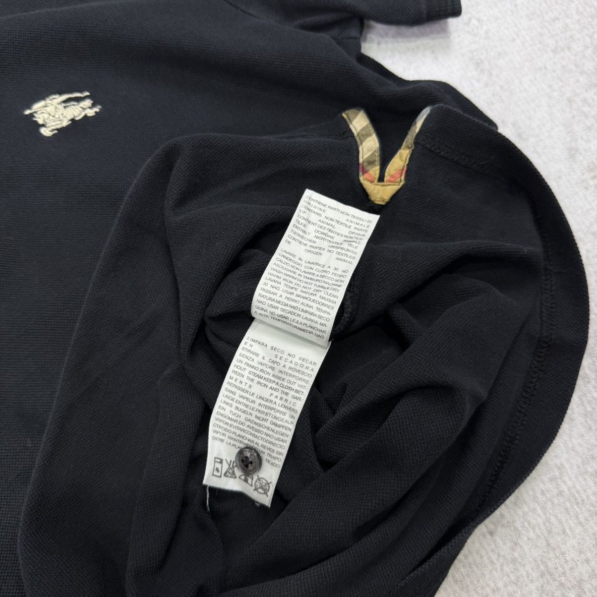 Burberry Burberry london england black poloshirt Size US L / EU 52-54 / 3 - 6 Thumbnail