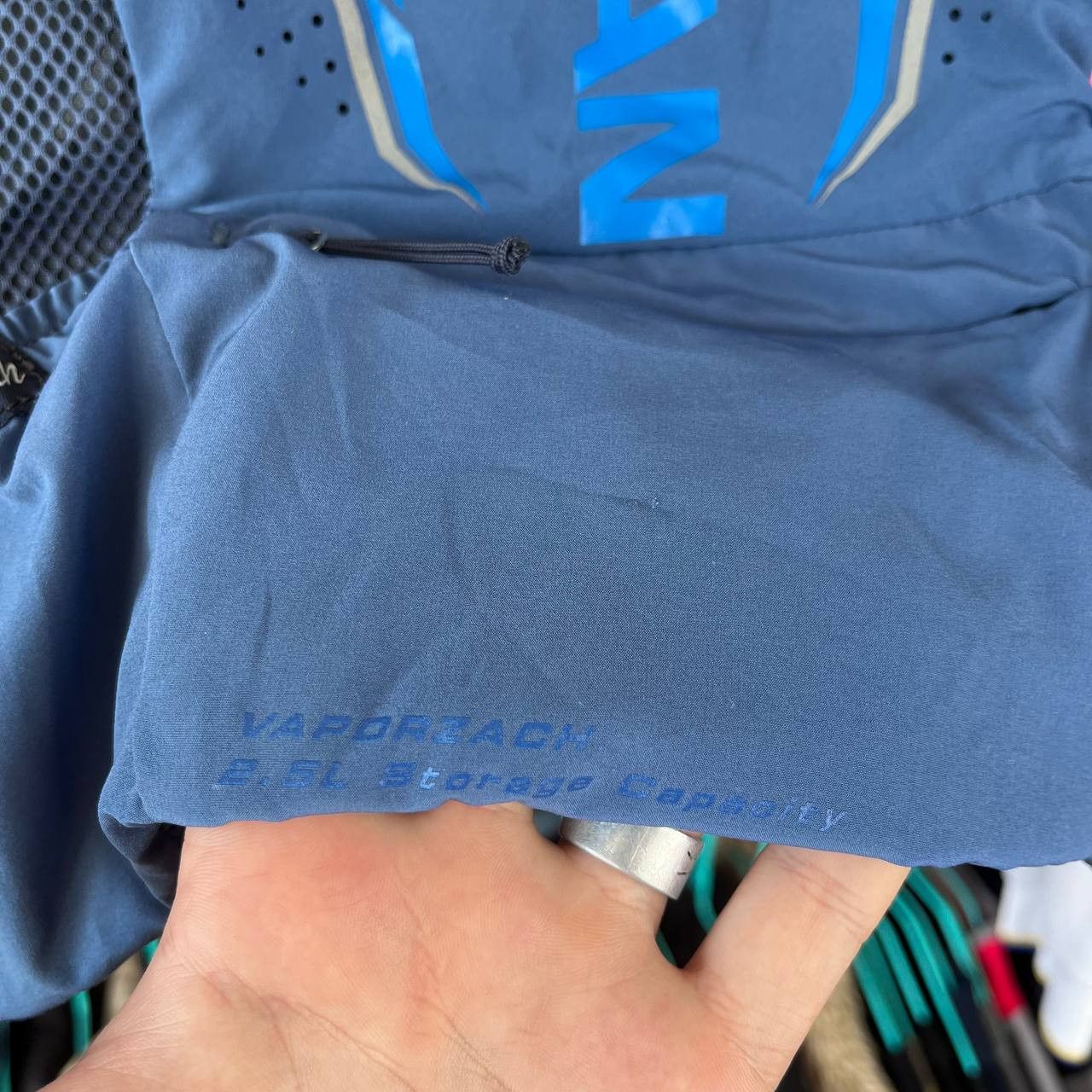 Other NATHAN Vaporzach 2.5L Storage Capacity Blue Running Vest Size US M / EU 48-50 / 2 - 4 Thumbnail
