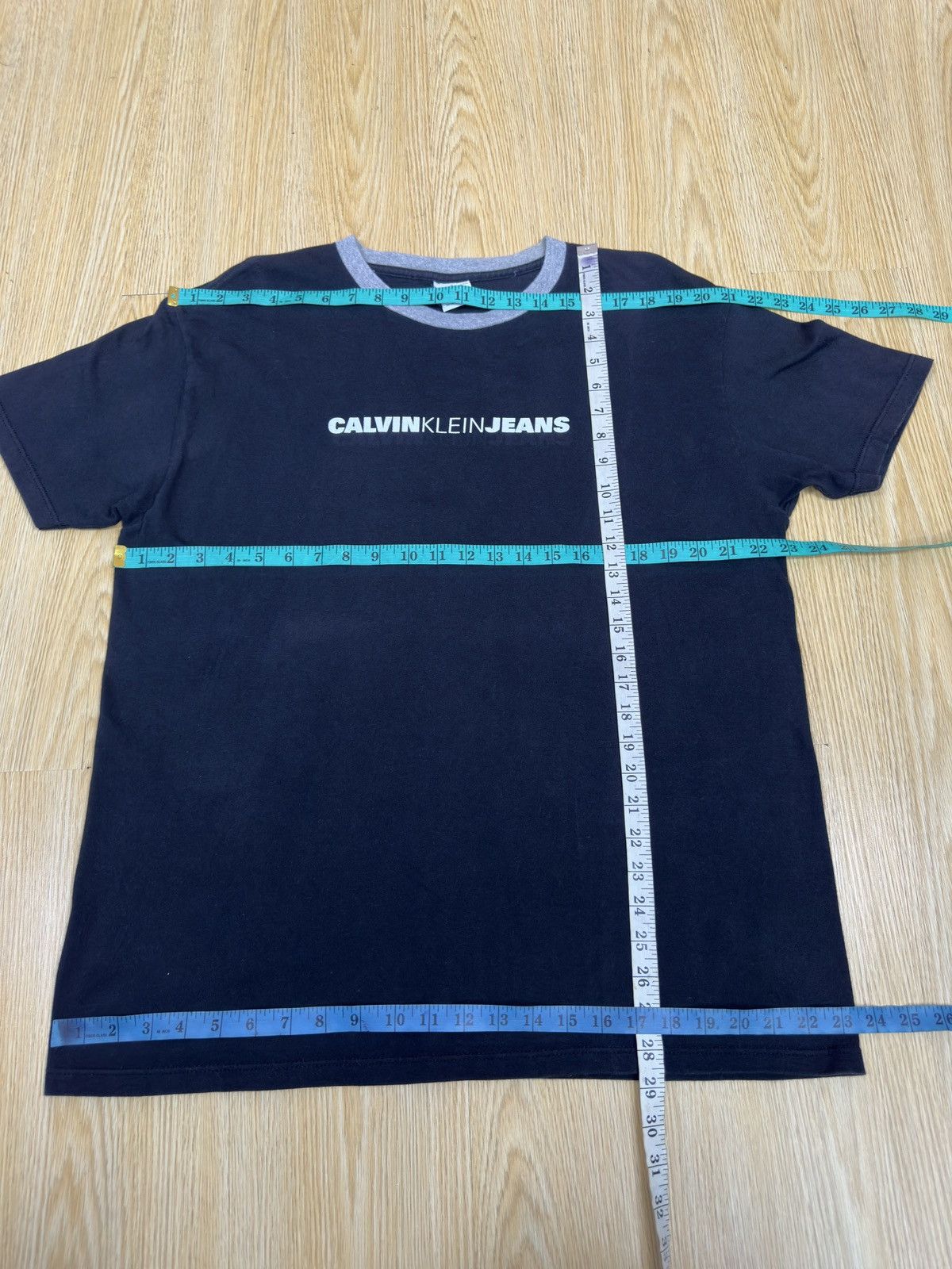 Calvin Klein Vintage Calvin Klein Jeans Spell Out Logo Tshirt A285 Size US M / EU 48-50 / 2 - 5 Thumbnail