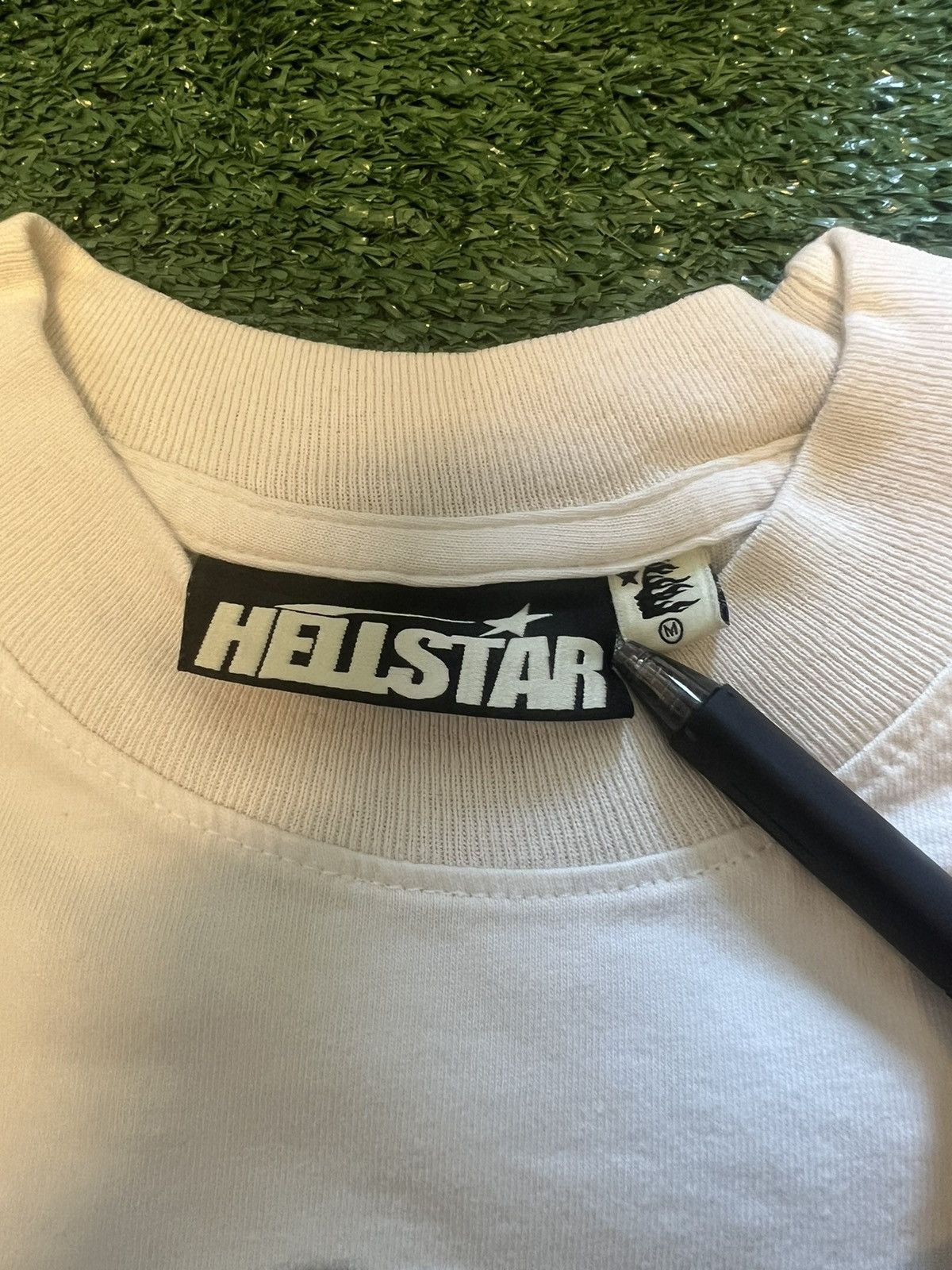HELLSTAR HELLSTAR “AIRBRUSH BONES” LONG SLEEVE - SIZE MEDIUM Size US M / EU 48-50 / 2 - 3 Thumbnail