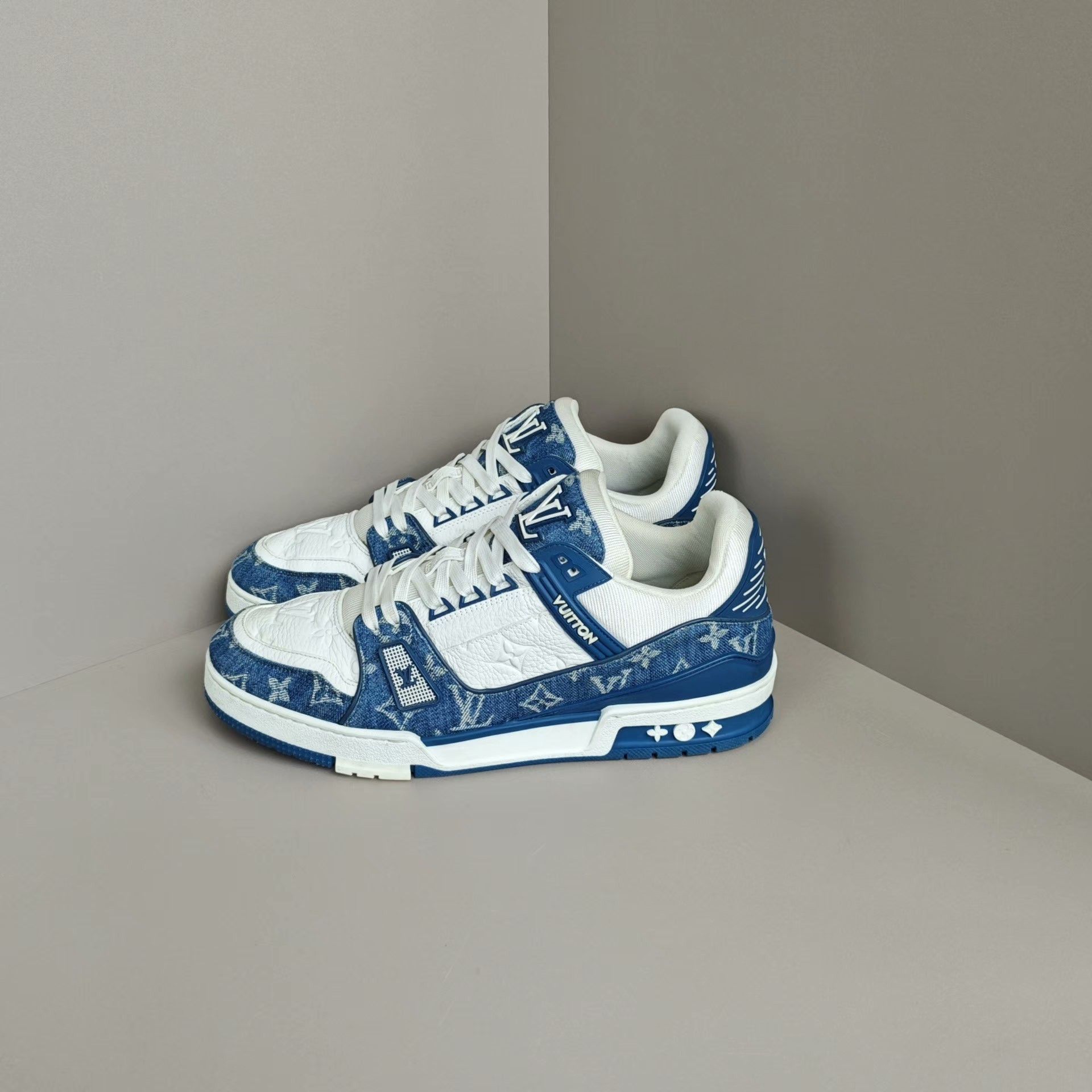 Louis Vuitton Louis Vuitton Training Denim Blue Lowtop Sneakers 10 Men Size US 10 / EU 43 - 1 Thumbnail