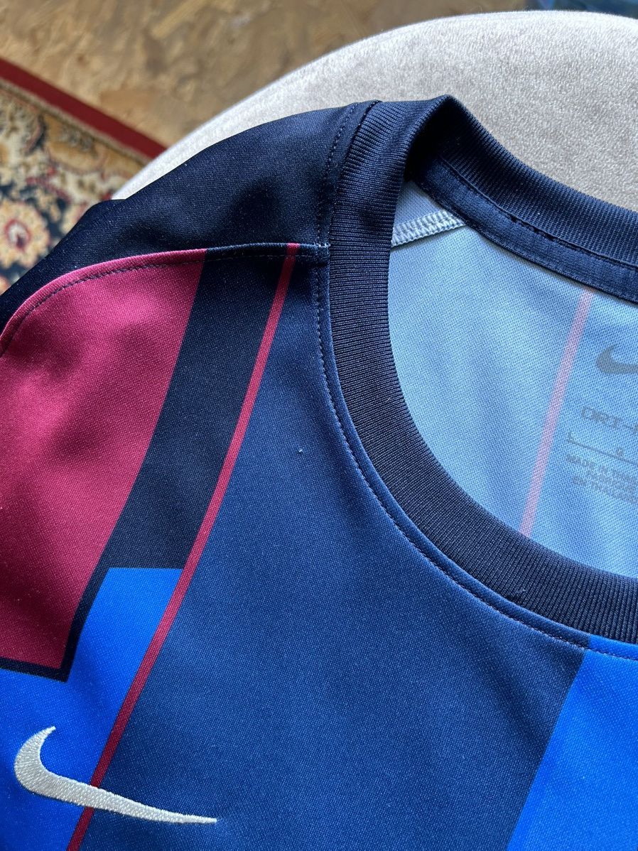 Nike Barcelona Pre-match 2021/22 jersey t shirt Size US L / EU 52-54 / 3 - 11 Thumbnail