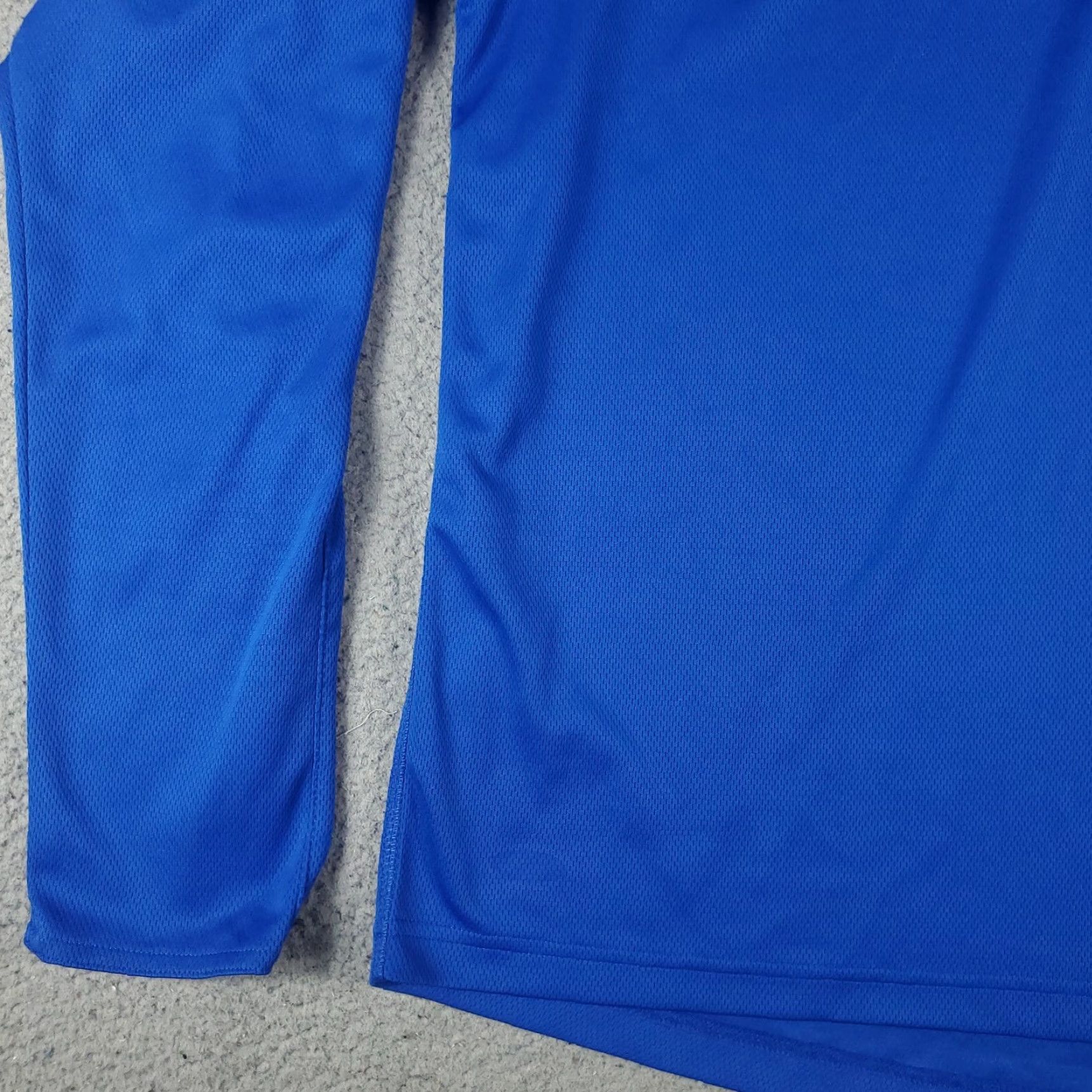 Adidas Adidas T Shirt Mens Size Medium Blue 1/4 Zip Active Pullover Long Sleeve Size US M / EU 48-50 / 2 - 3 Thumbnail