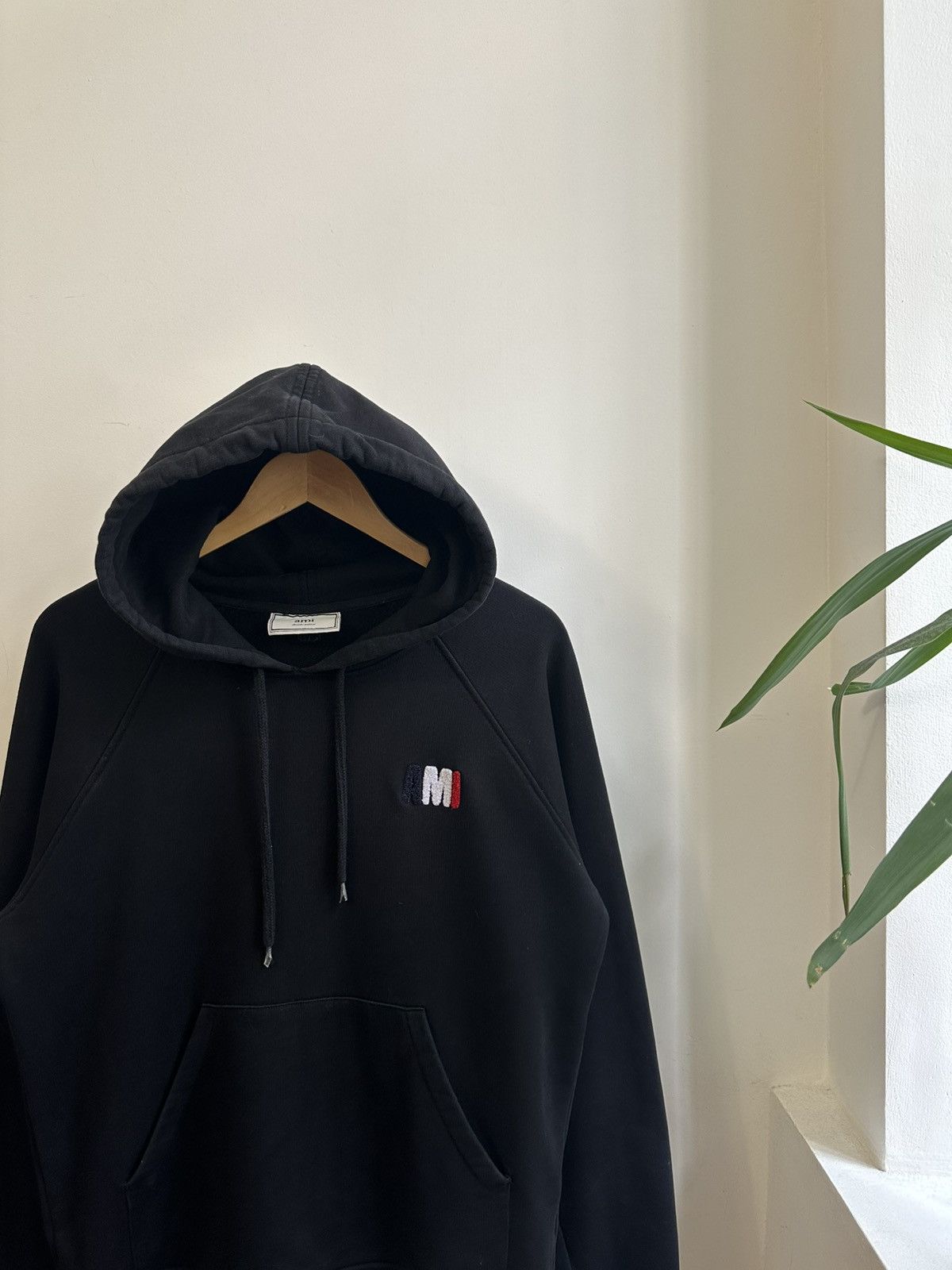 AMI AMI Men Hoodies BFUSW035730 001 BLACK | Grailed
