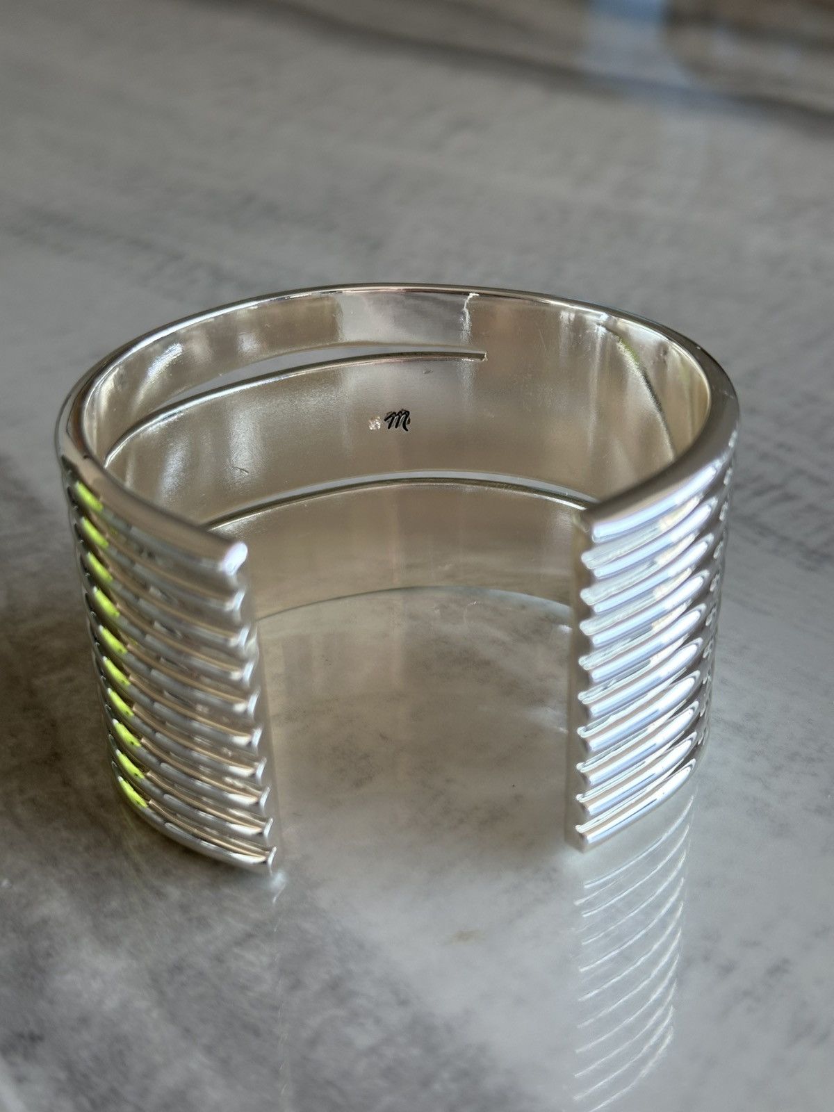 Madewell Madewell Ribbed Statement Cuff Bracelet Size ONE SIZE - 3 Thumbnail