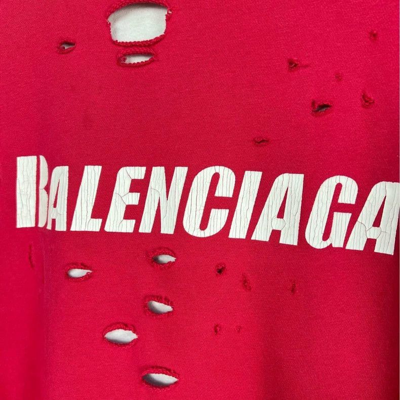 Balenciaga Balenciaga Distressed Lettered Hoodie in Pink Size US XS / EU 42 / 0 - 4 Thumbnail