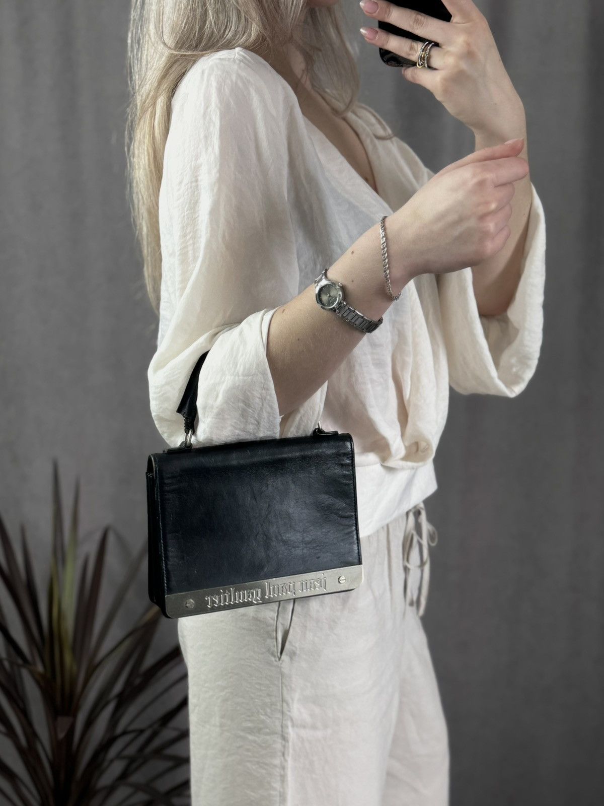 If Six Was Nine VINTAGE JEAN PAUL GAULTIER LEATHER BAG METAL PLATE LOGO Size ONE SIZE - 3 Thumbnail