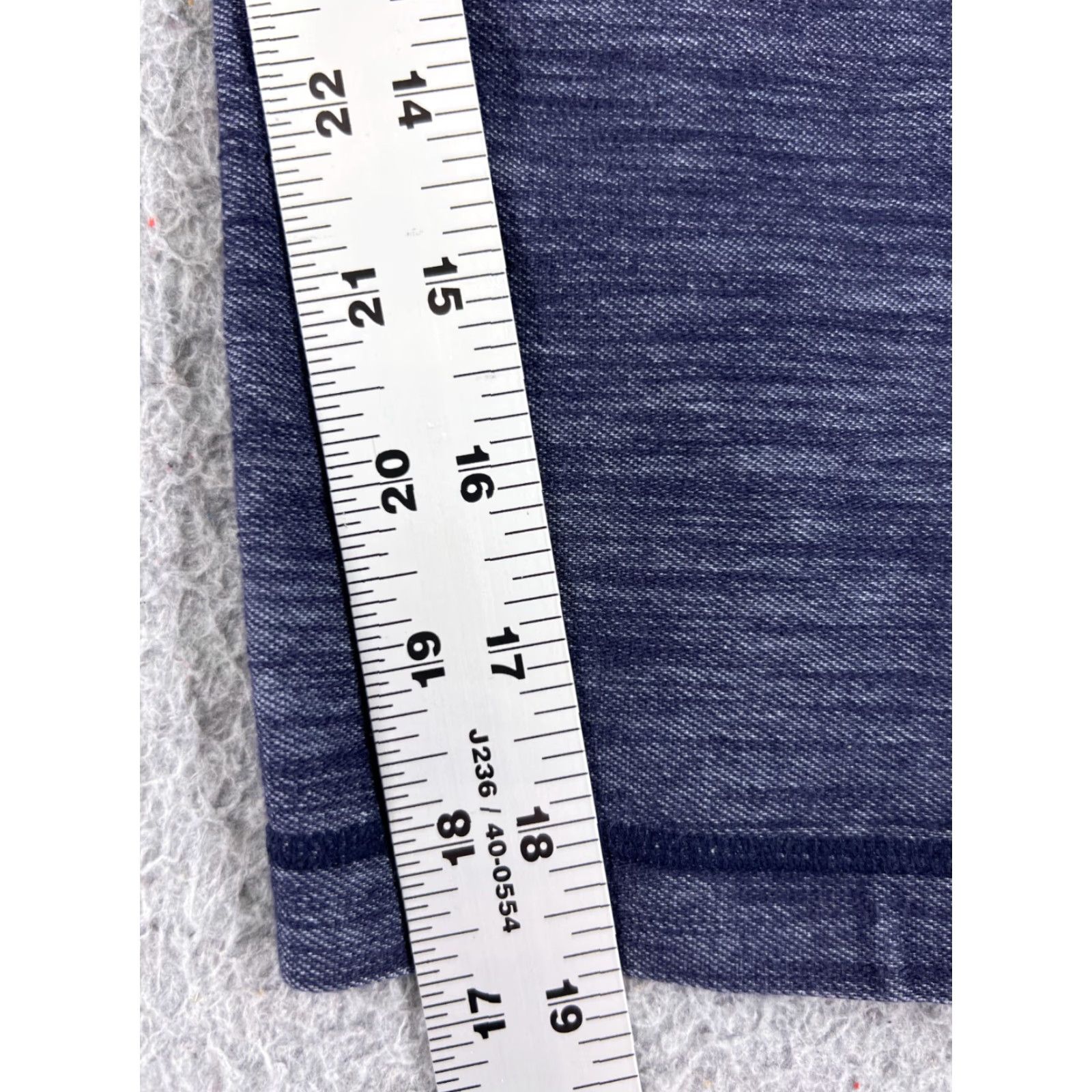 Lululemon VINTAGE Lululemon Wunder Under Crop Pants Women 6 Blue 20" Inseam Cropped Pockets Athleisure Size 28" / US 6 / IT 42 - 6 Thumbnail