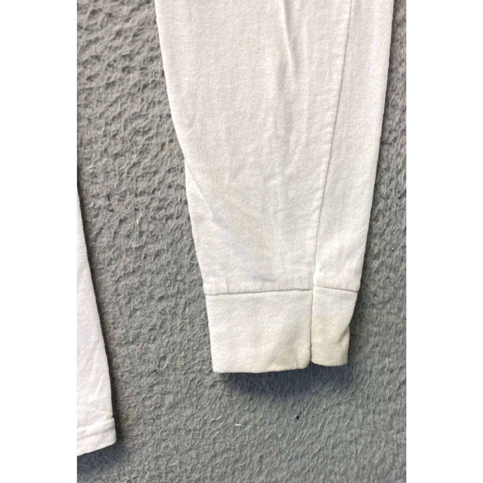 Champion Champion Shirt Mens S White Long Sleeve Crew Neck Tee Logo Casual Outdoor 103-36 Size US S / EU 44-46 / 1 - 4 Thumbnail