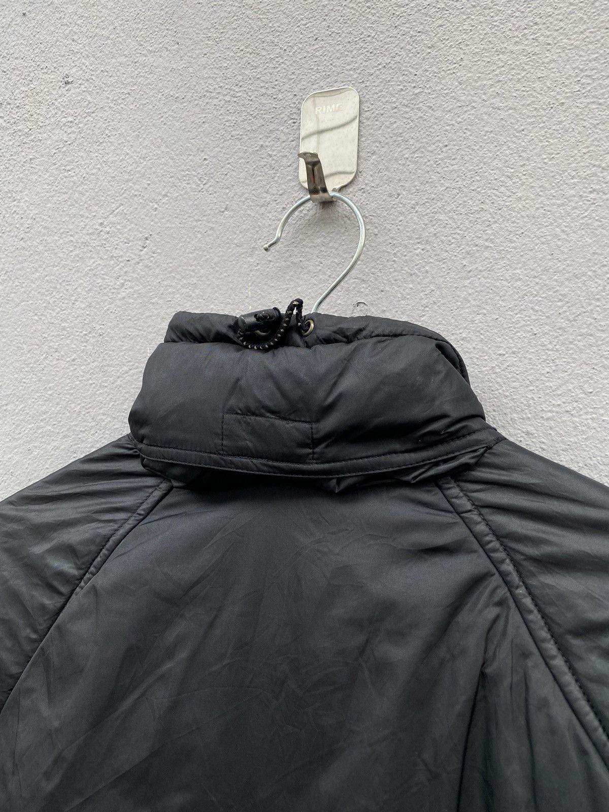 Burberry BURBERRY Blue Label Reversible Iconic Checked Puffer Down Size US M / EU 48-50 / 2 - 19 Thumbnail