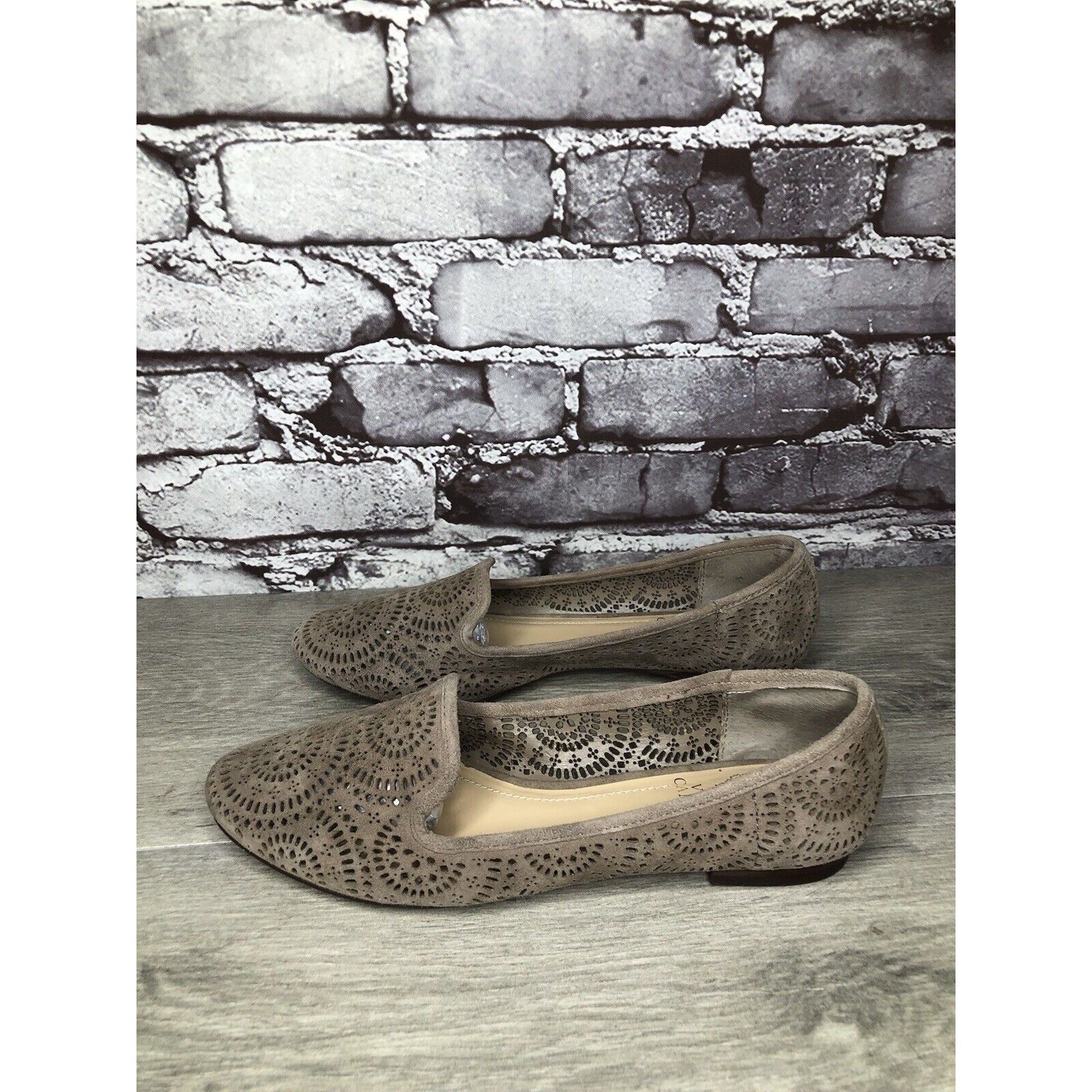 Vince Camuto Vince Camuto Lancaster Taupe Suede Perforated Flats Women’s Size US 6.5 / IT 36.5 - 18 Thumbnail
