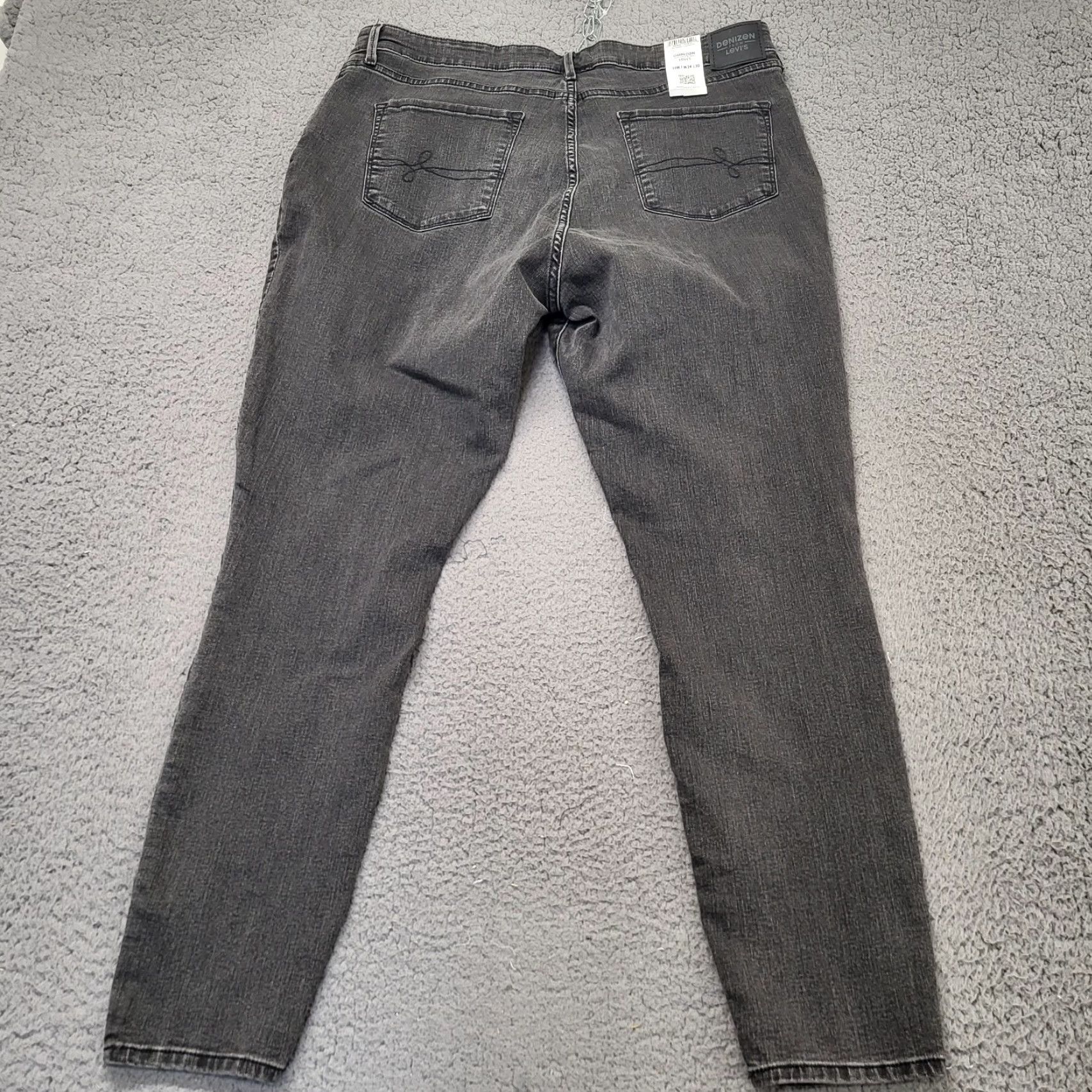 Denizen NWT Levi's Denizen Jeans Womens 18M 34x30 Charcoal Grey High Rise Skinny Denim Jeans Womens Men’s issue? Size 40" / US 18 - 3 Thumbnail