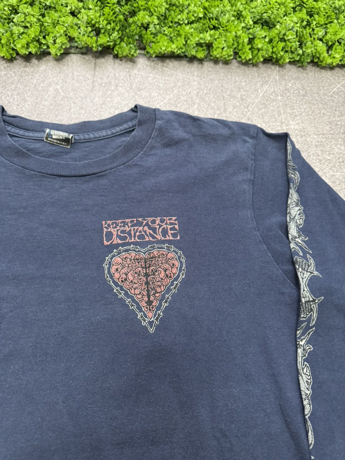 Other Vintage KEEP YOUR DISTANCE Long Sleeve 90s Punk Avantgarde Size US L / EU 52-54 / 3 - 18 Thumbnail