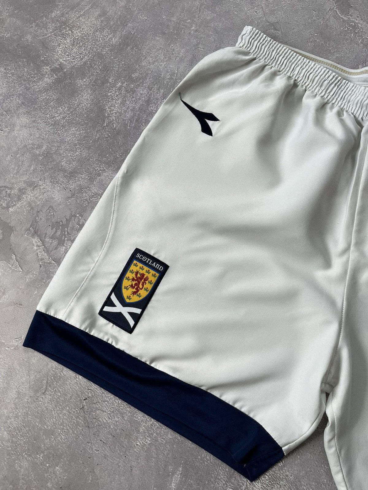 Diadora SCOTLAND DIADORA FOOTBALL SHORTS #11 Size M White Size US 32 / EU 48 - 2 Thumbnail