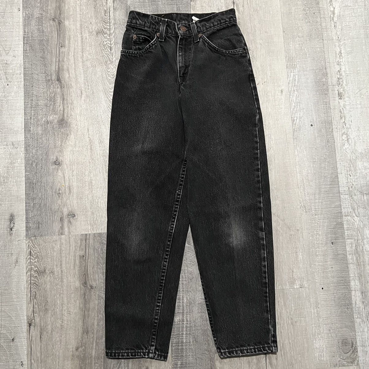 Levi's × Vintage VTG Levis 560 Loose Faded Black Student Fit Denim Jeans Size 25" / US 0 / IT 36 - 1 Thumbnail