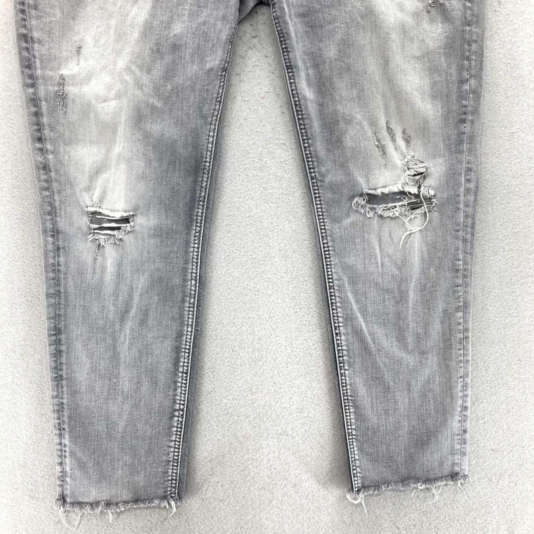 Silver Jeans Co. Silver Jeans Kenni Skinny Ankle Women's 31x27 Gray Stretch Denim Distressed Y2K Jeans Size 24" / US 00 / IT 34 - 3 Thumbnail