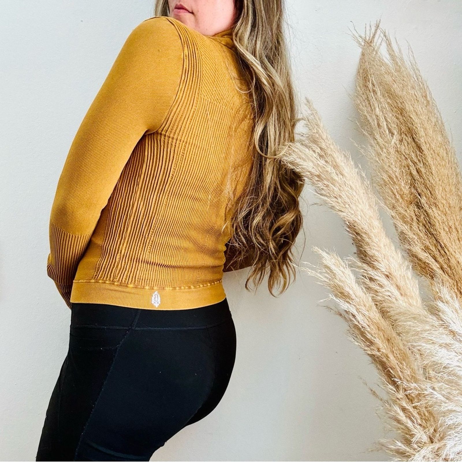 Free People FREE PEOPLE Mustard Gold Yellow Zip Throw Out Jacket Sweater Size S / US 4 / IT 40 - 6 Thumbnail