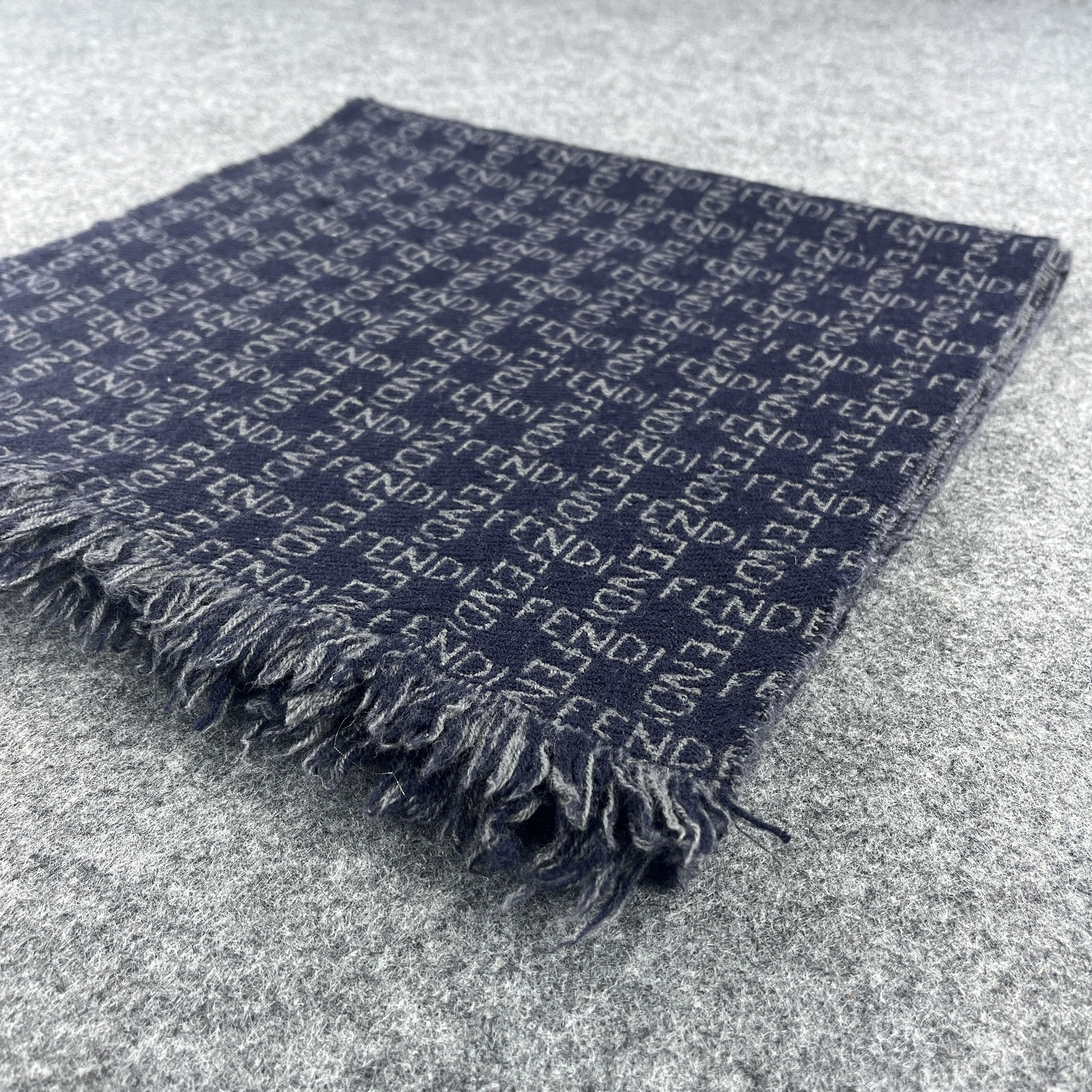 Other Missing Tab Fendi Scarf / Muffler/ Neckwear T1225 Size ONE SIZE - 7 Thumbnail