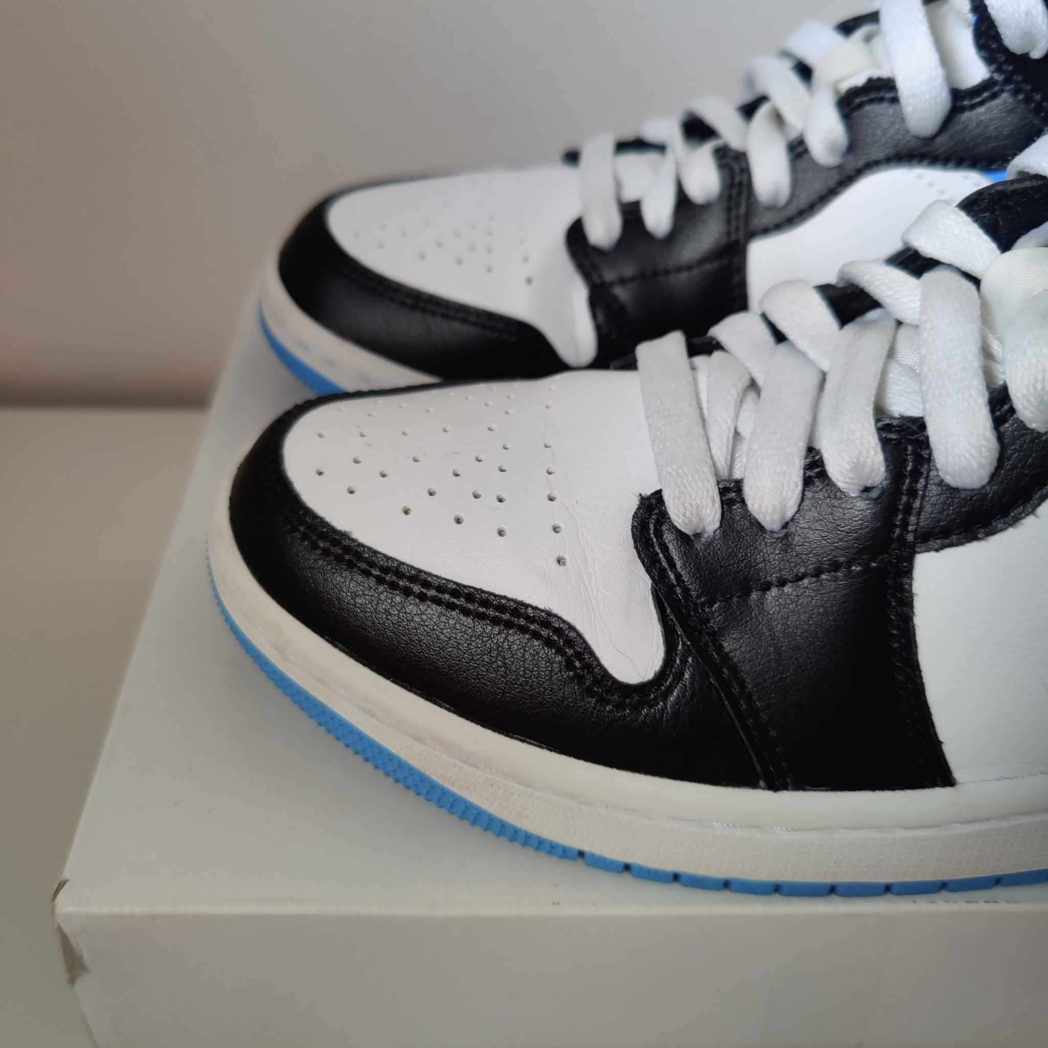 Jordan Brand Wmns Air Jordan 1 Mid University Blue - Size 7.5 Size US 7.5 / IT 37.5 - 5 Thumbnail