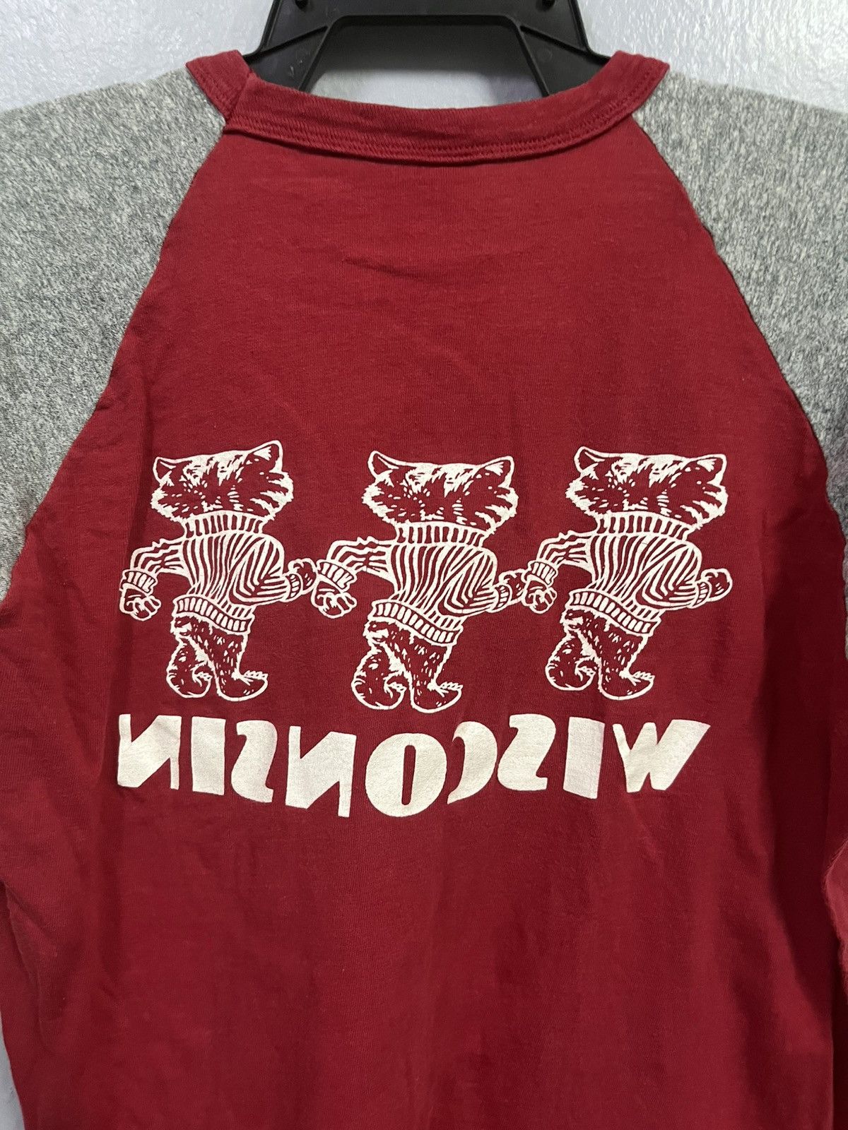 Vintage vintage University of Wisconsin Badgers baseball T-shirt Size US S / EU 44-46 / 1 - 8 Thumbnail