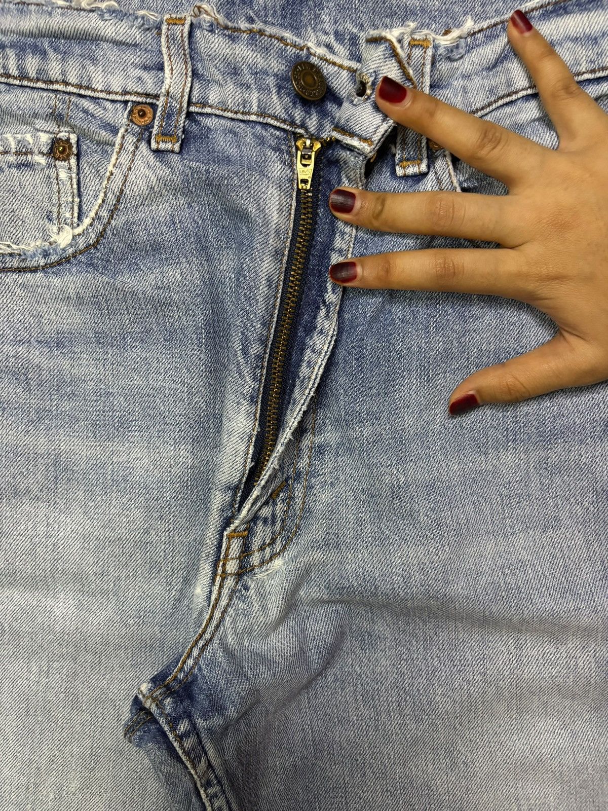 Levi's Vintage 90s Levis 503 Faded Wash Distressed Loose Jeans Size US 32 / EU 48 - 3 Thumbnail