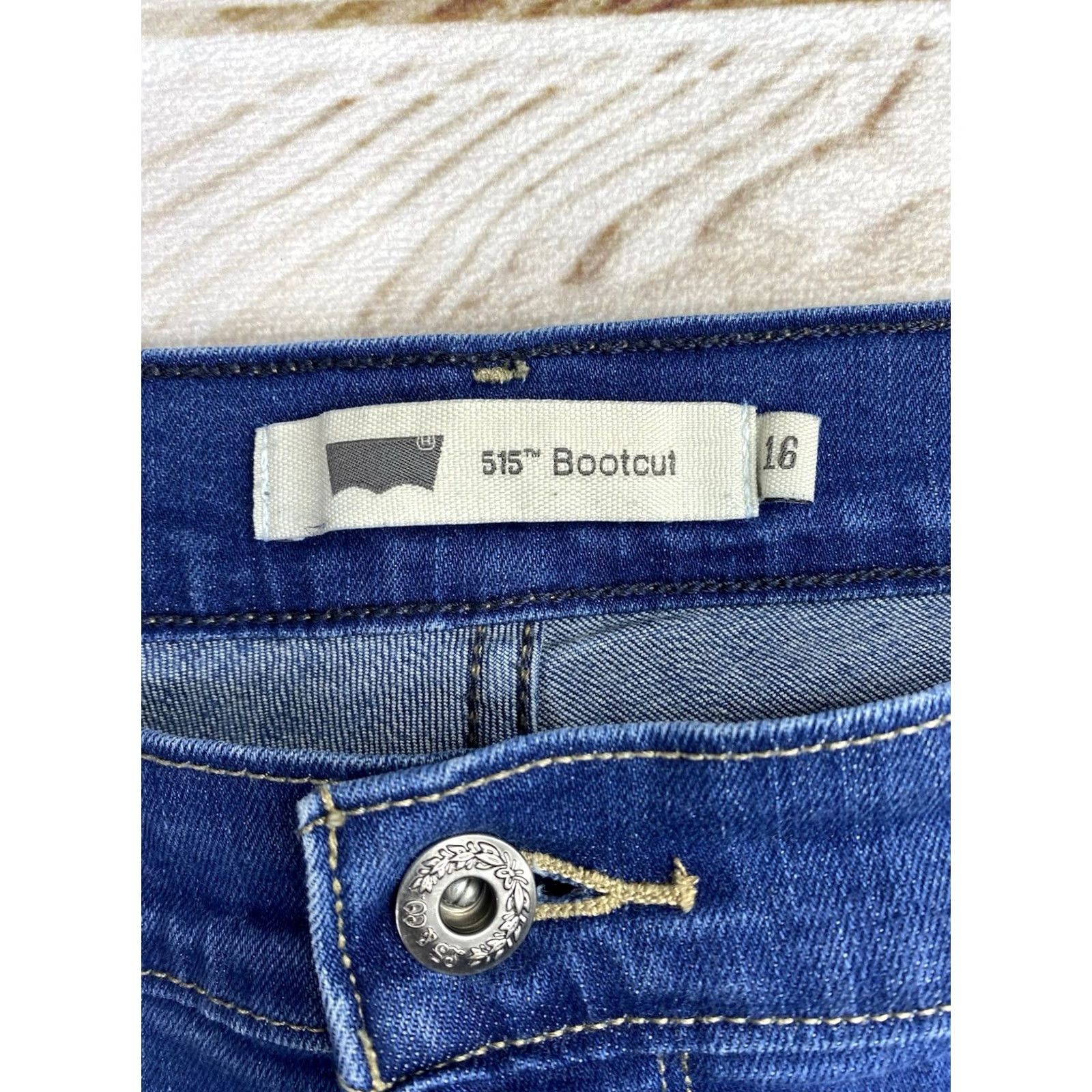 Levi's Levi's 515 Jeans Womens 16 Blue Denim Dark Wash Bootcut Regular Inseam 31" 5-Pocket Cotton Blend Stretch Denim Jeans Size 38" / US 16 / IT 52 - 3 Thumbnail