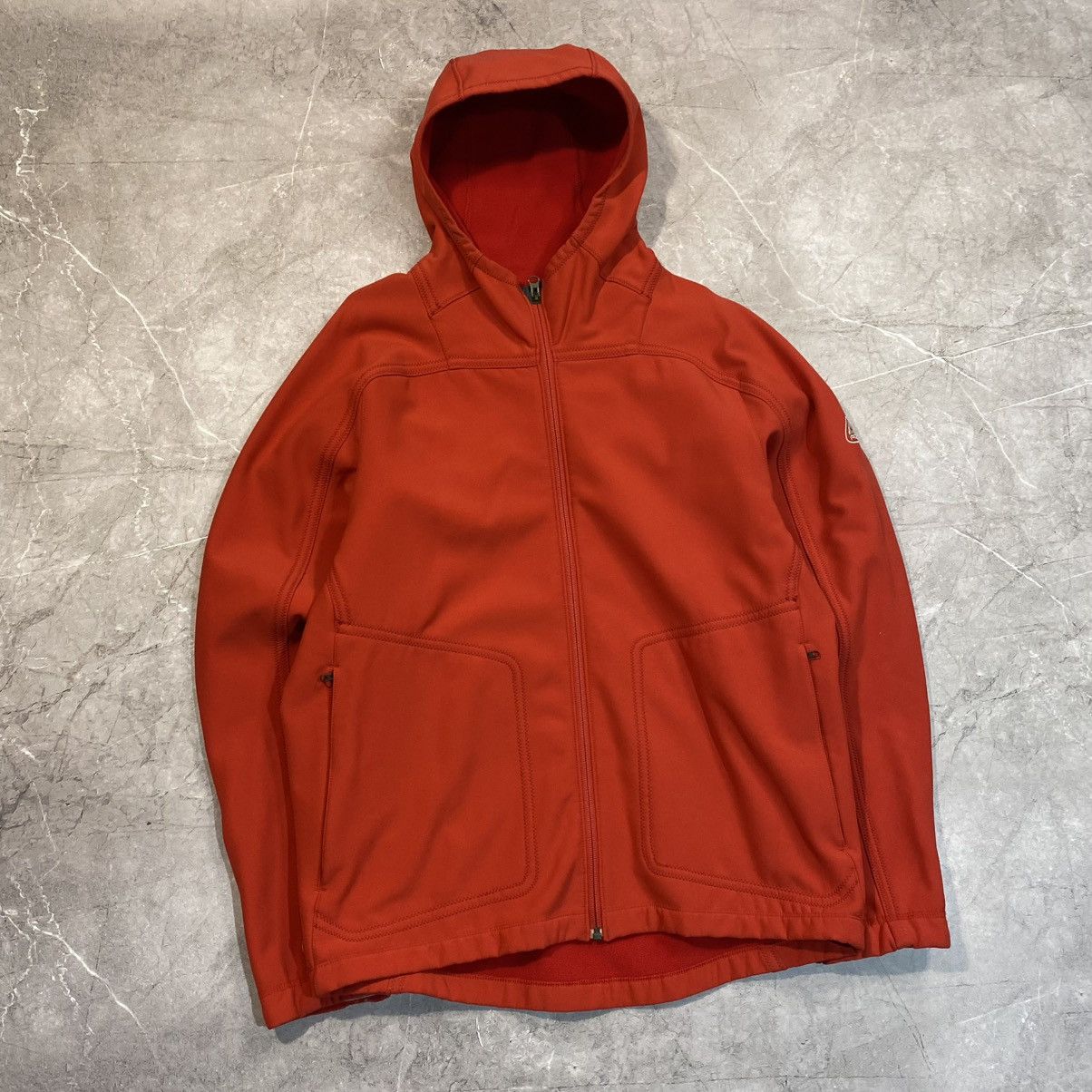 Vintage VINTAGE NIKE ACG RED SOFTSHELL SMALL LOGO Size US M / EU 48-50 / 2 - 1 Thumbnail