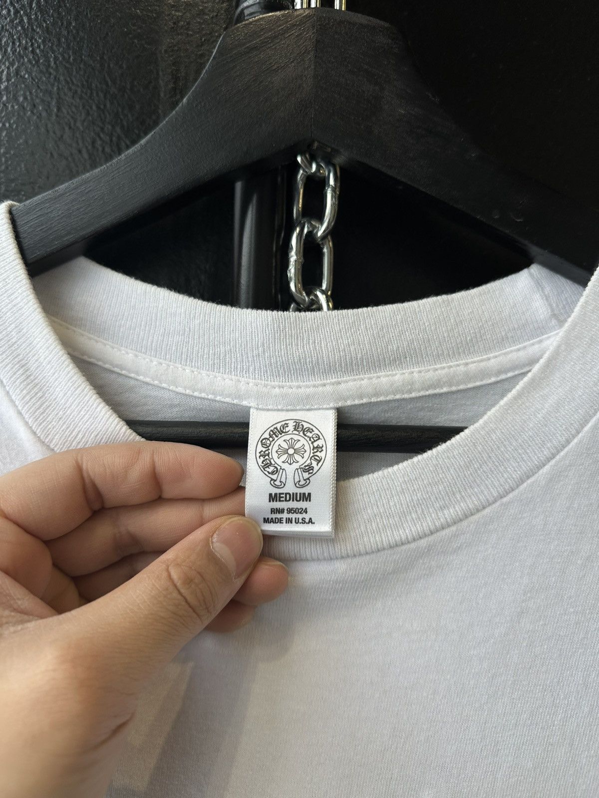 Chrome Hearts Vintage Chrome Hearts Scroll Horseshoe Pocket Tee Size US M / EU 48-50 / 2 - 8 Thumbnail