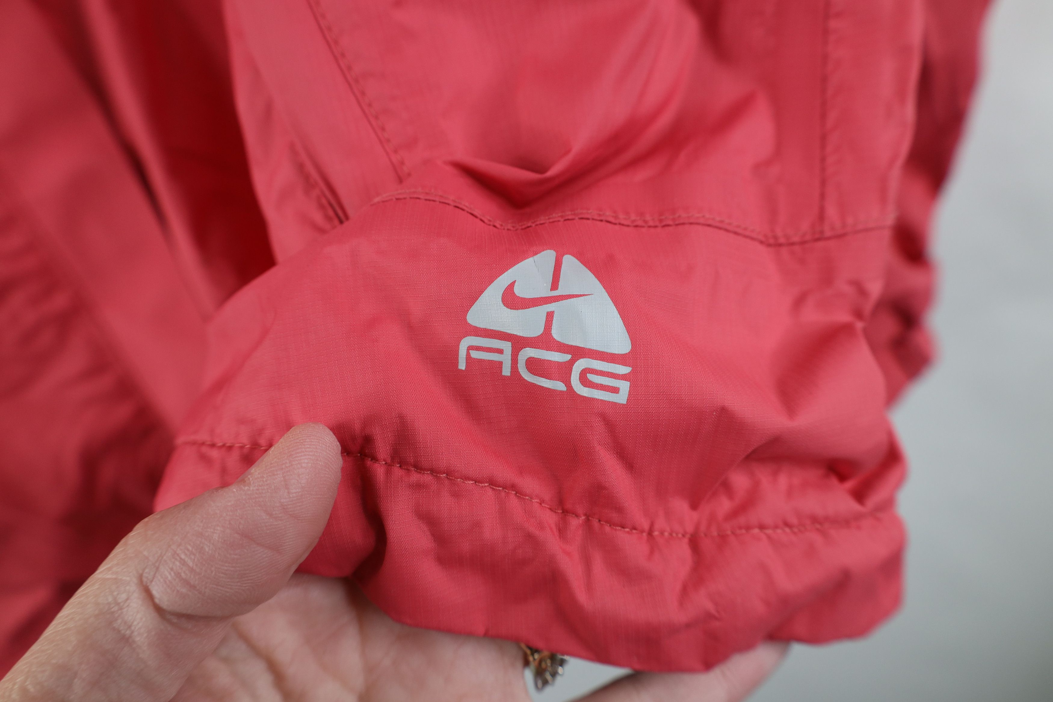 Nike Vintage Nike ACG Scott Mini Swoosh Waterproof Rain Jacket Size L / US 10 / IT 46 - 4 Thumbnail