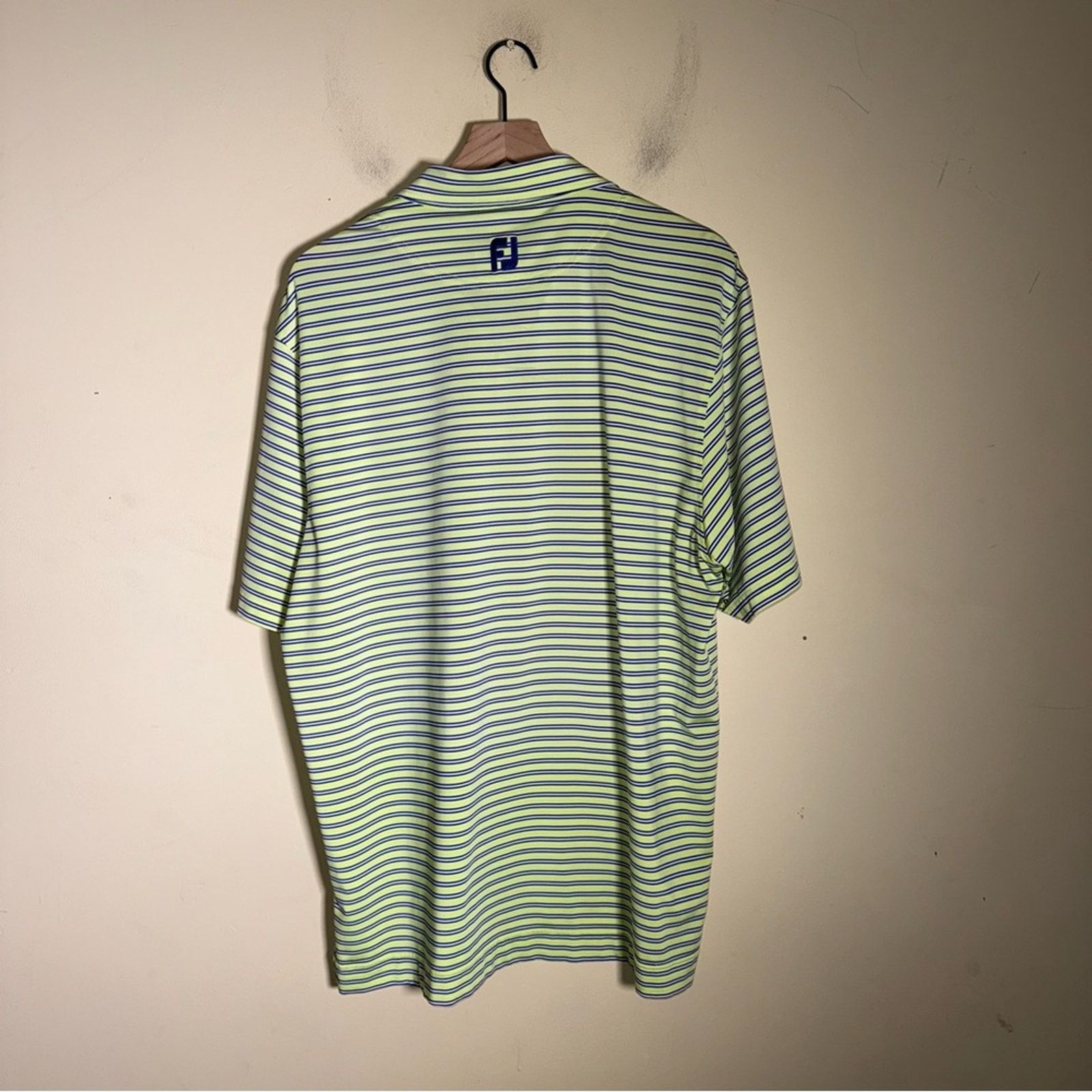 Footjoy FOOTJOY men’s striped athletic performance golf polo L Size US L / EU 52-54 / 3 - 4 Thumbnail