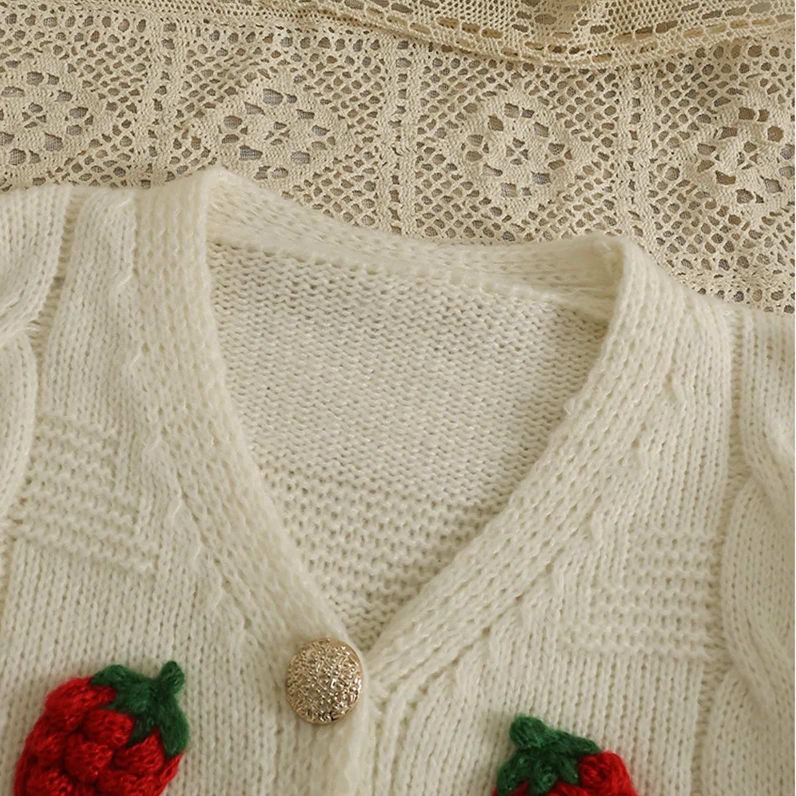 Handmade × Vintage Strawberry Sweater Cardigan Knitted Cute knit Coat Size ONE SIZE - 3 Thumbnail