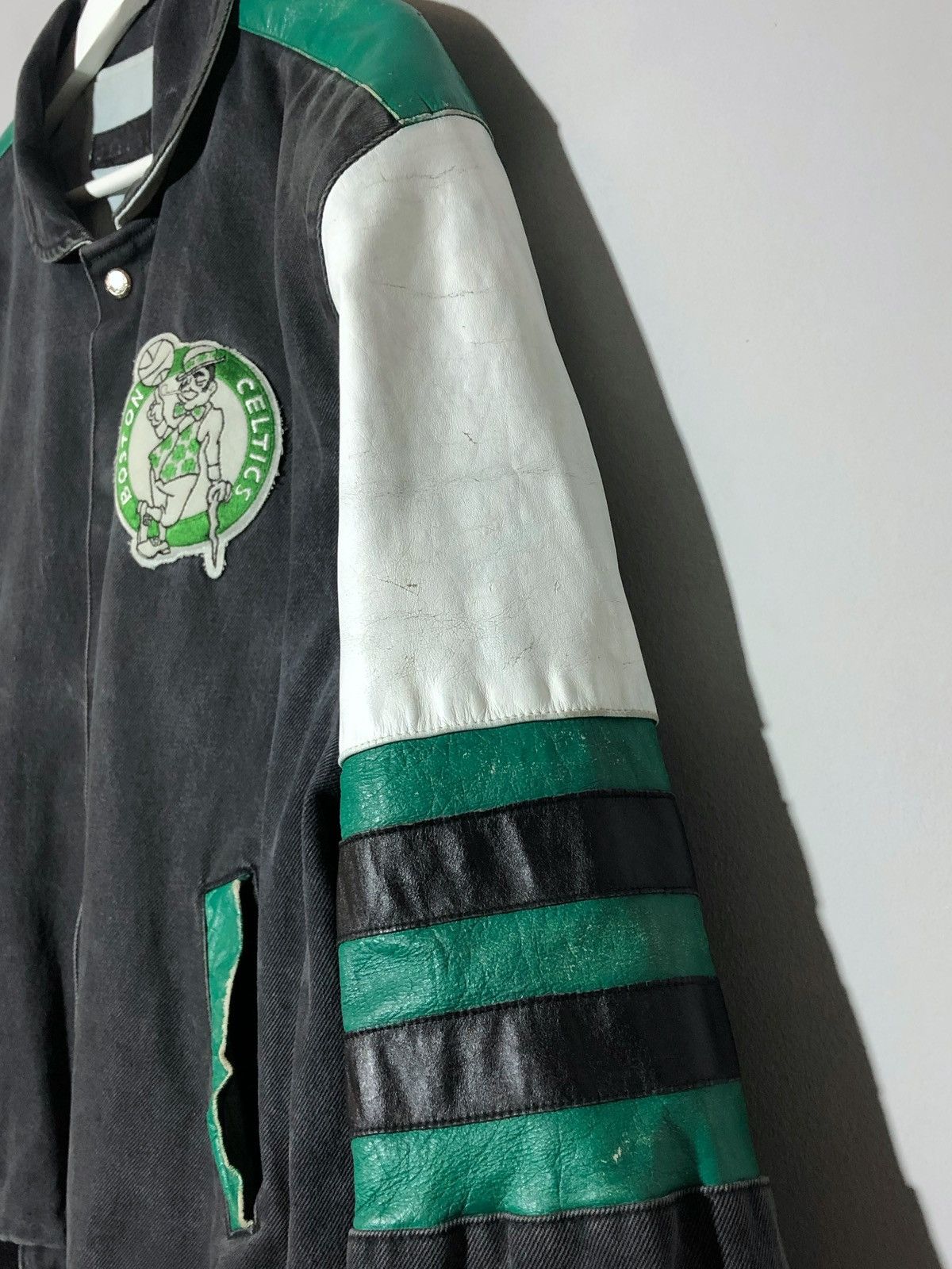 Jeff Hamilton Vintage 90s Boston Celtics Jeff Hamilton NBA Rare Jacket Size US XL / EU 56 / 4 - 13 Thumbnail