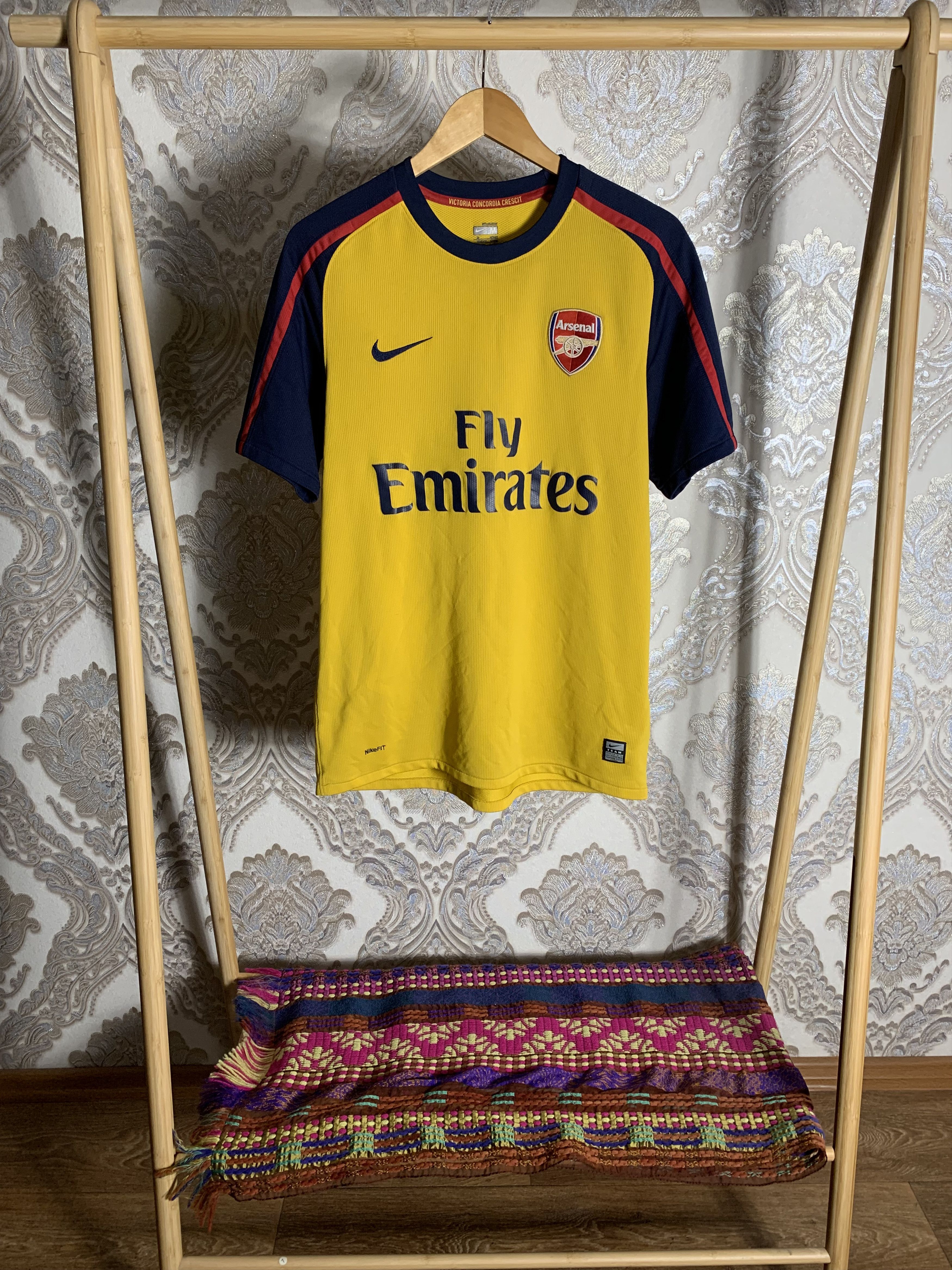Nike VINTAGE NIKE FC ARSENAL LONDON ENGLAND SOCCER JERSEY RETRO Size US M / EU 48-50 / 2 - 1 Thumbnail
