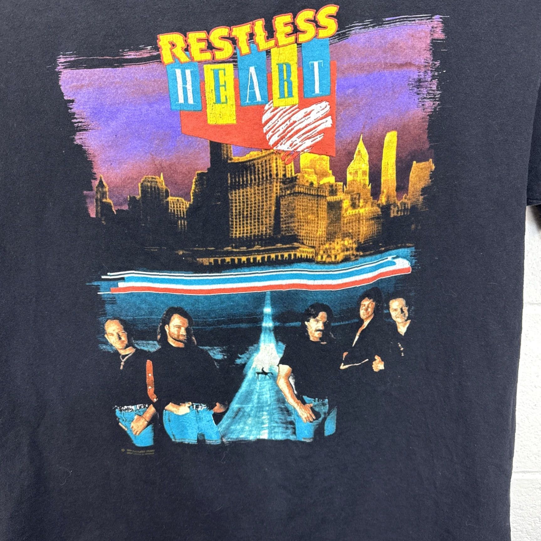 Vintage VINTAGE Brockum T-Shirt Band Restless Heart 1991 XL Black Short Sleeve Crew Neck Men Fans 90s 80s Tour Tee Portrait Graphic Print Easy Care Preshrunk Size US XL / EU 56 / 4 - 2 Thumbnail