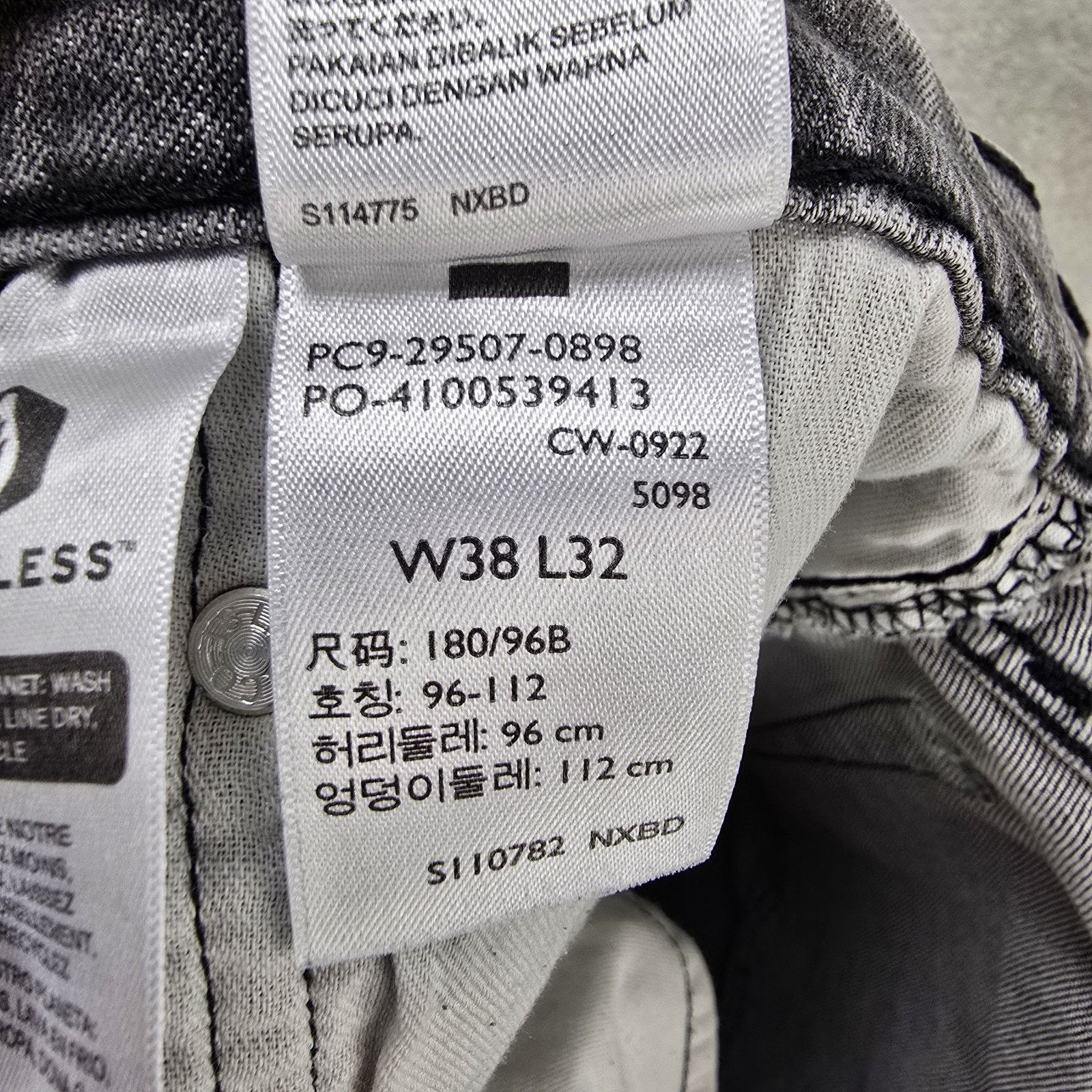 Levi's Levis 502 Jeans Mens 38x30 Black Faded Denim Tapered Fit Size US 38 / EU 54 - 5 Thumbnail