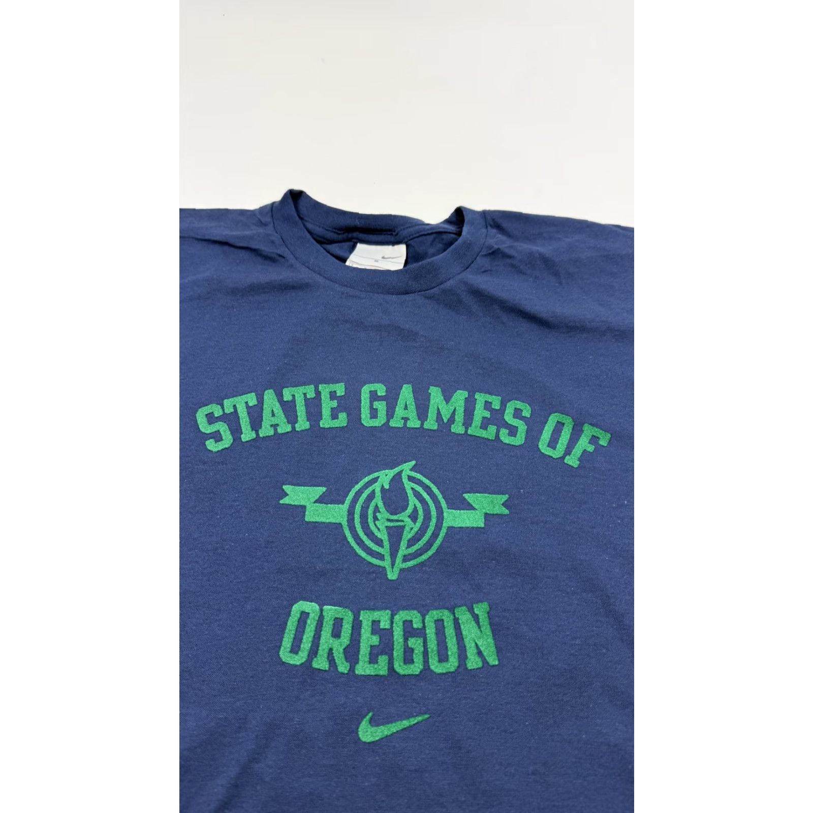 Nike VINTAGE Nike State Games of Oregon Shirt Mens Small Navy Blue Graphic Tee T-Shirt Mens Small Navy Blue State Games of Oregon 04 90s Sports Event Mens Size US S / EU 44-46 / 1 - 2 Thumbnail