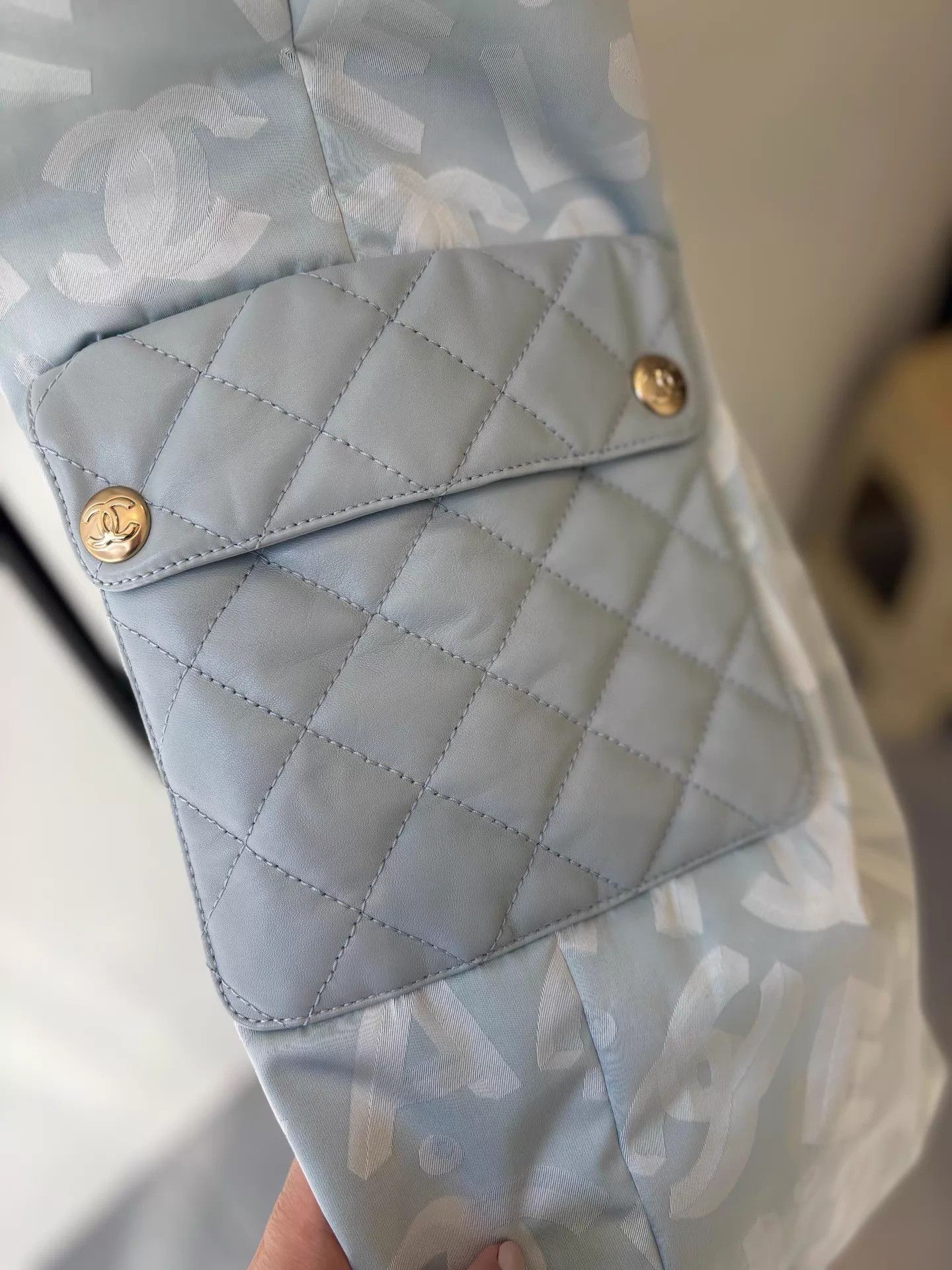 Chanel Chanel 22N Light Blue Full Logo Leather Panel Ski Pants Size 27" / US 4 / IT 40 - 7 Thumbnail