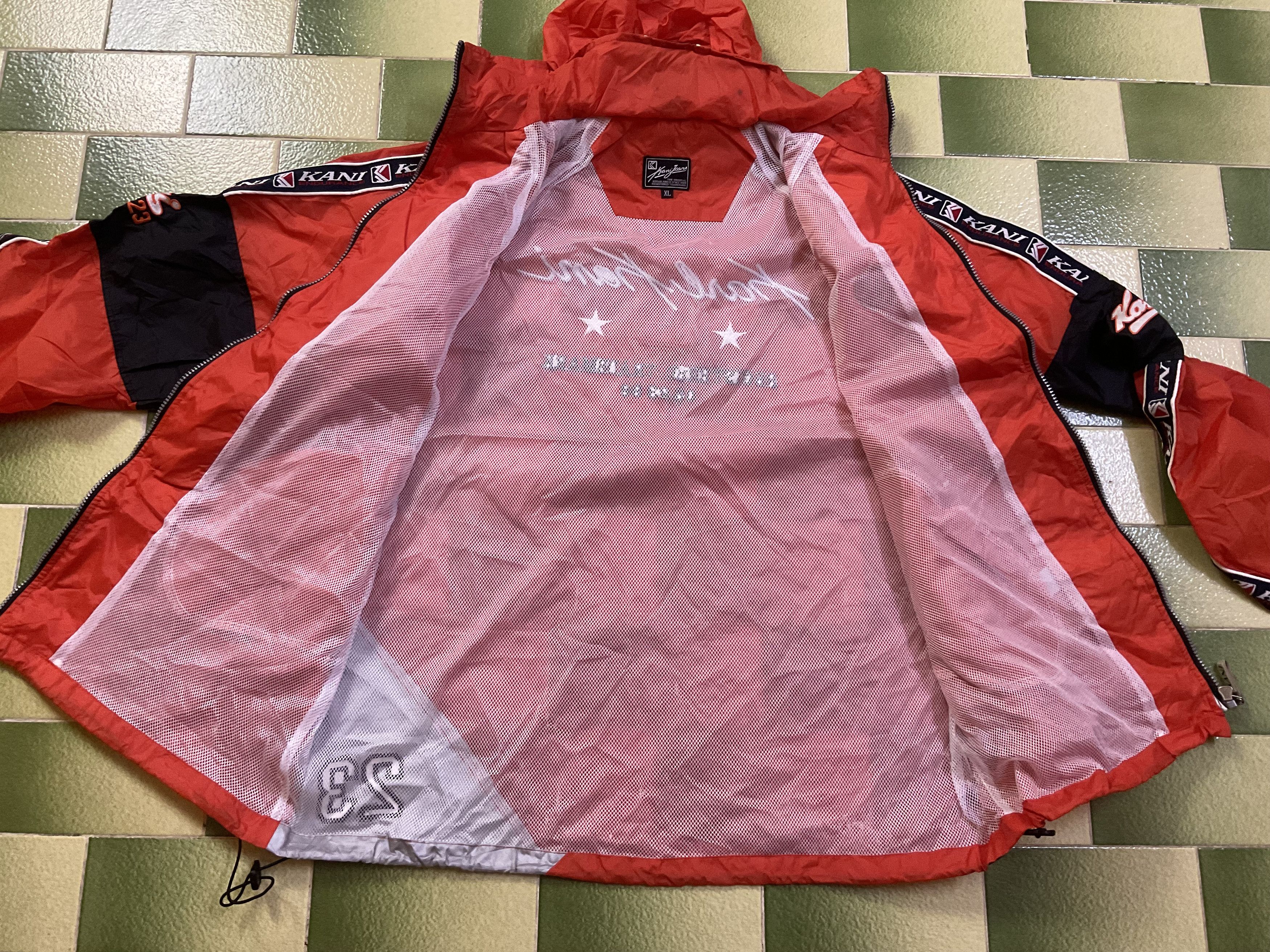 Karl Kani Vintage Karl Kani tapered packable hooded windbreaker jacket Size US XL / EU 56 / 4 - 10 Thumbnail
