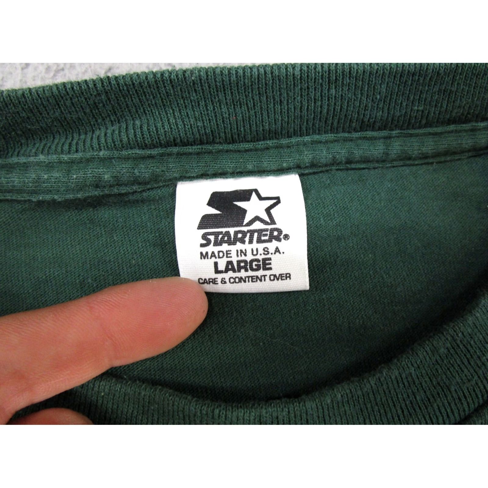 Starter VINTAGE Green Bay Packers Embroidered Starter T-Shirt Mens SZ L USA Made NFL 90s Shirt Mens L Green Embroidered 90s Weekday Mens Risk Size US L / EU 52-54 / 3 - 4 Thumbnail