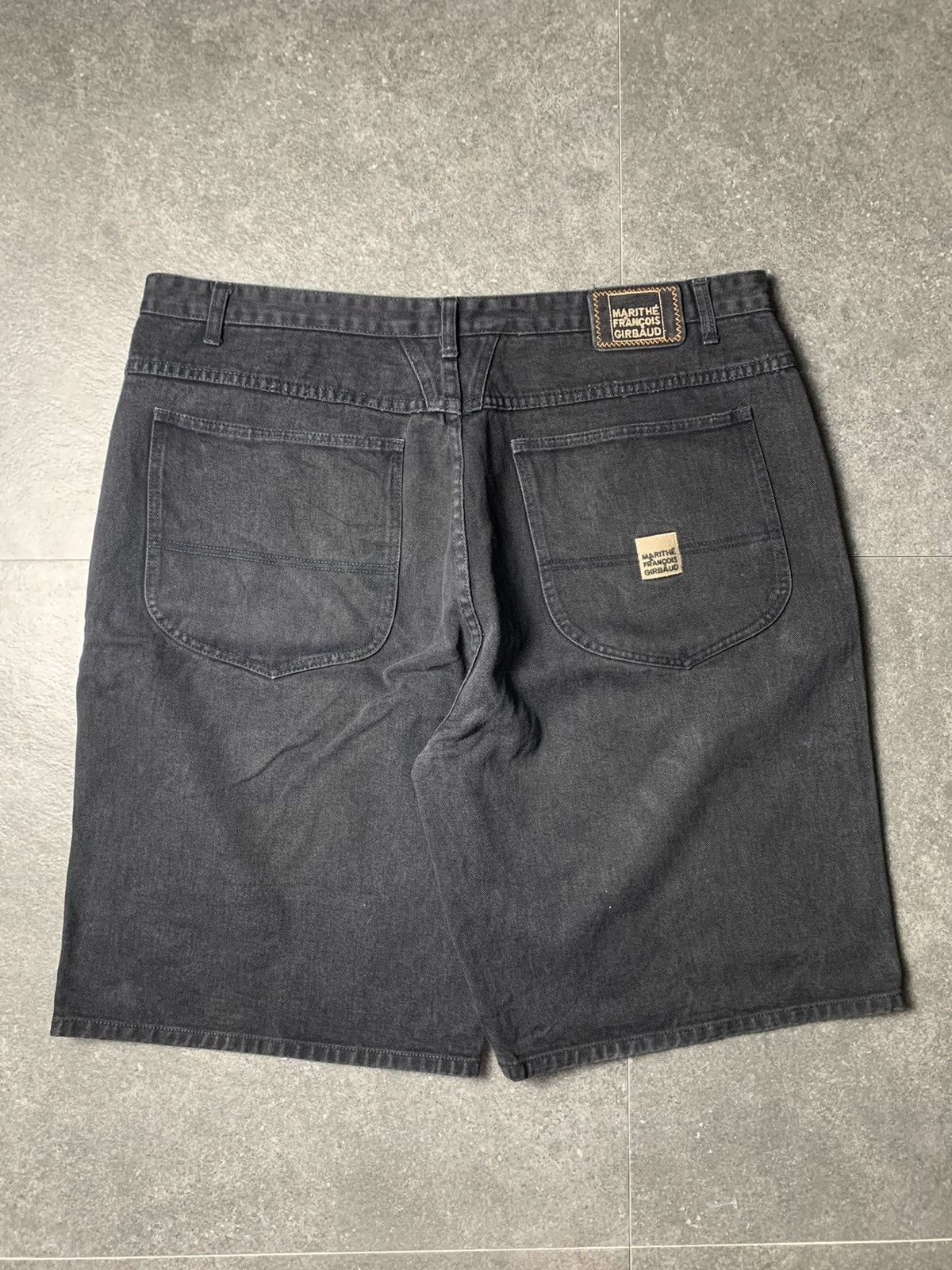 Marithe + Francois Girbaud 2000s Marithe Francois Girbaud Baggy Jorts Size US 42 / EU 58 - 9 Thumbnail