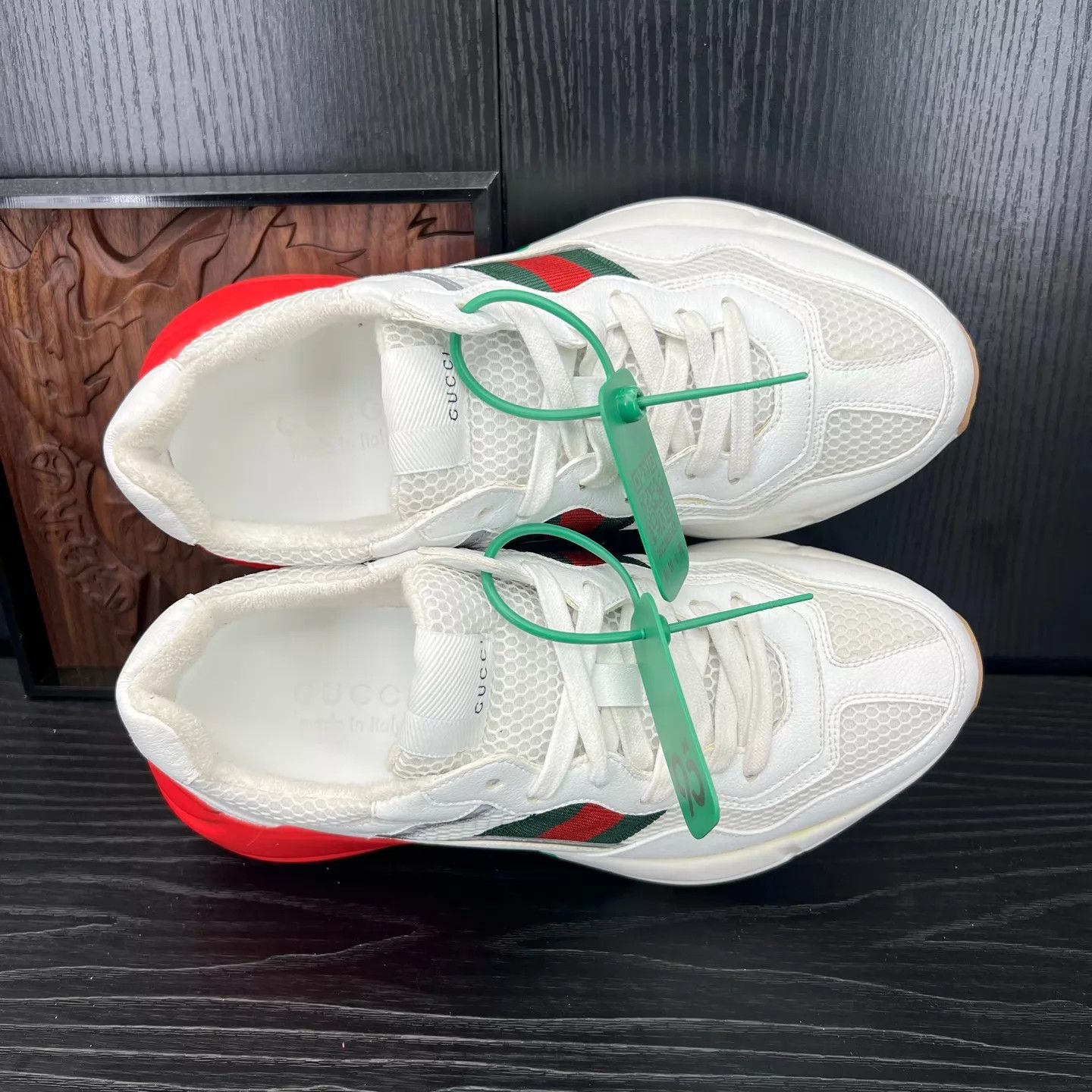 Gucci Gucci Rhyton White/Red/Green Sneakers UK5/39 Like New Size US 6 / EU 39 - 3 Thumbnail