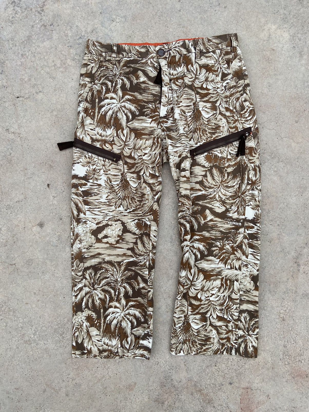 Freshjive Freshjive pants 3 quarter hawaii full print Size US 34 / EU 50 - 1 Thumbnail