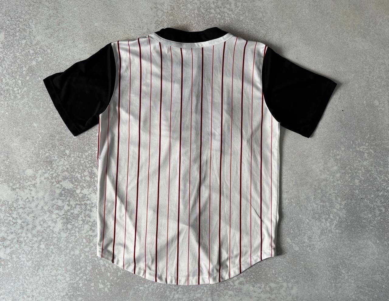 Karl Kani × Vintage Vintage Karl Kani T-shirt Big Embroidered Logo Y2K Rare Item Size US M / EU 48-50 / 2 - 3 Thumbnail