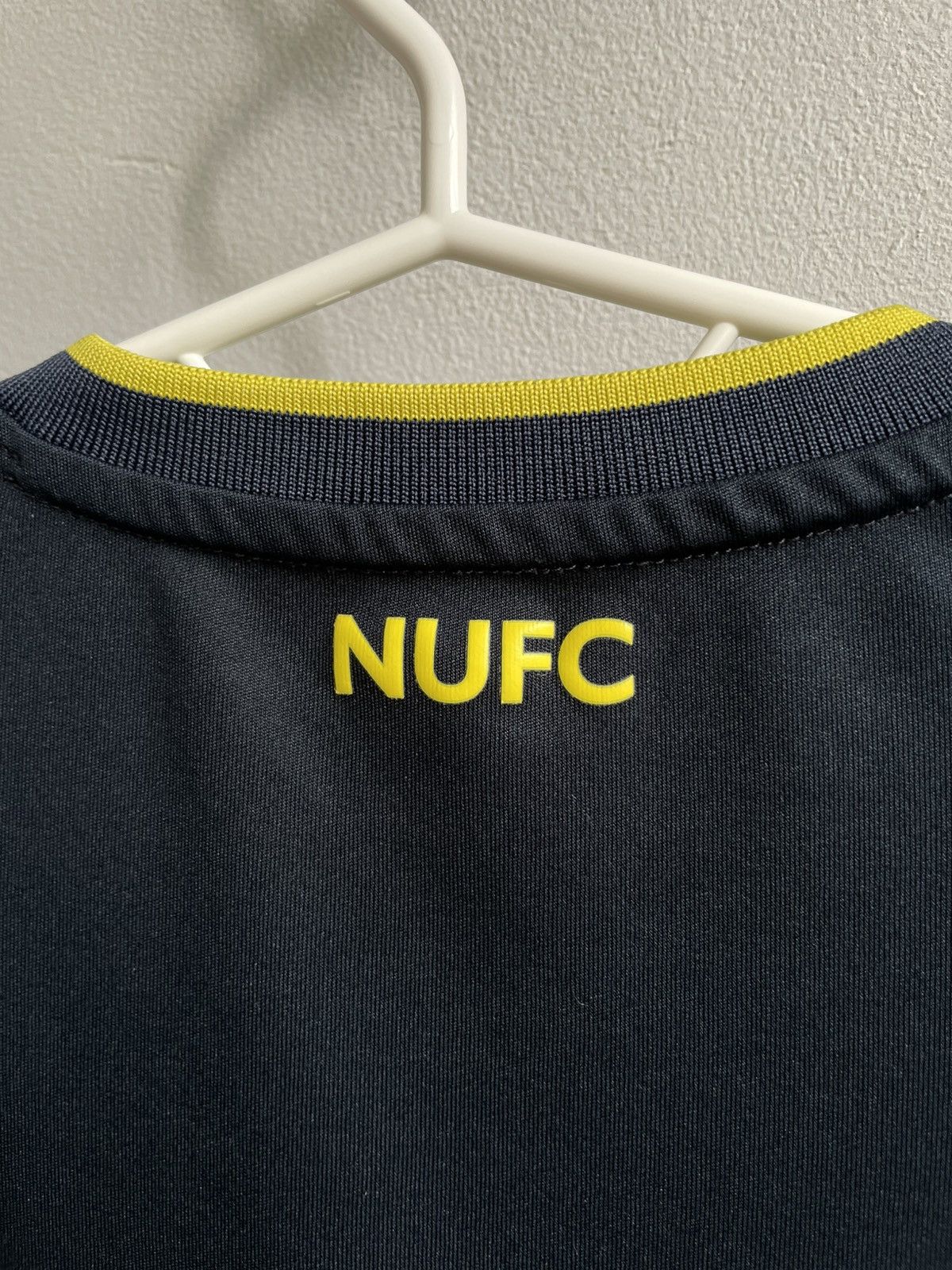 Castore NewCastle United 2023 2024 Third Footbal Shirt Soccer Jersey Size US S / EU 44-46 / 1 - 17 Thumbnail